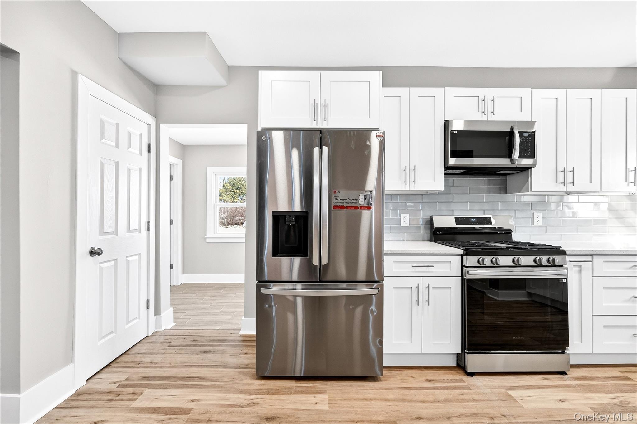 #9 photo, 4 E Railroad Avenue, West Haverstraw , NY 10993