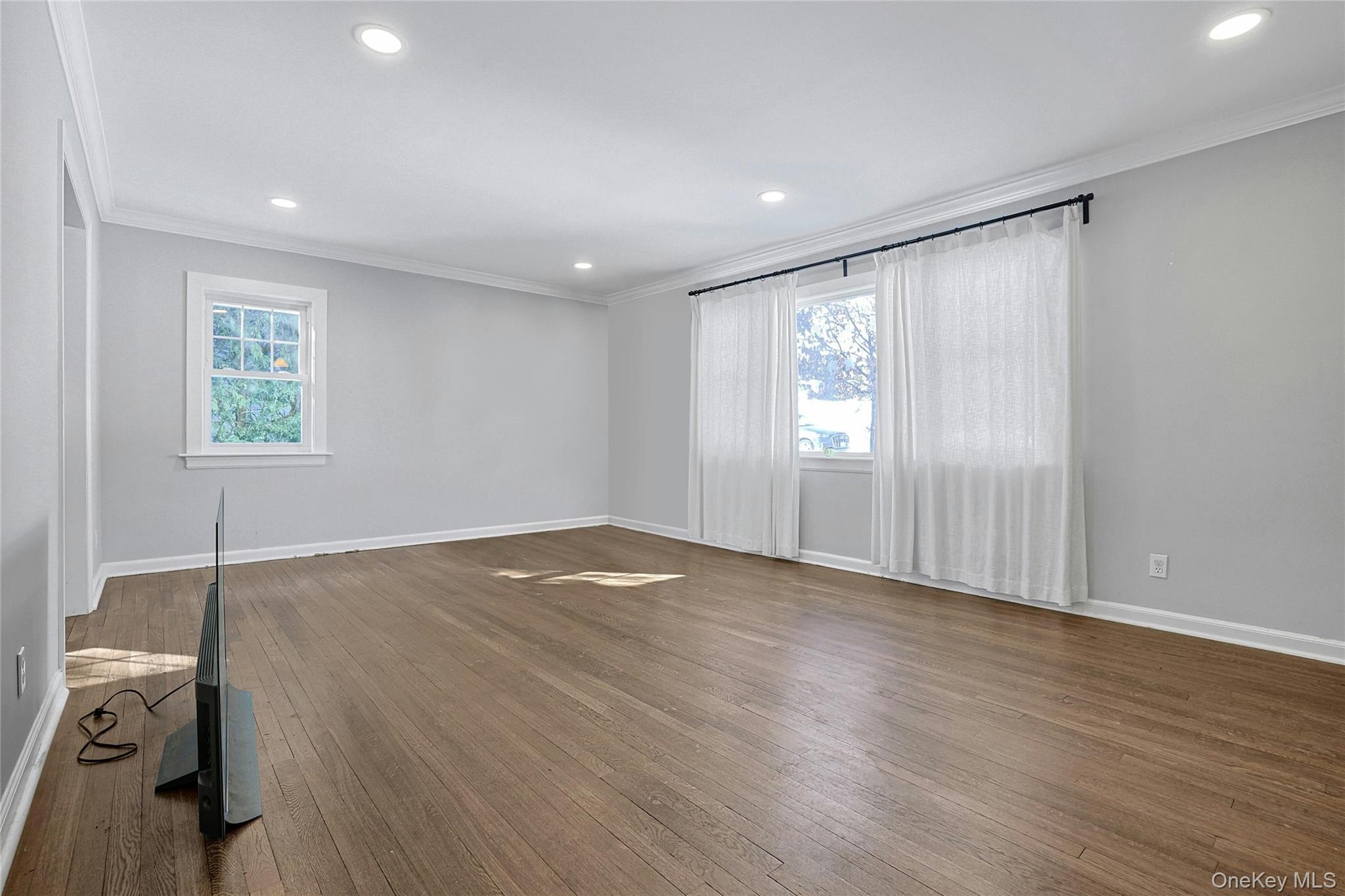 #12 photo, 136 Johnson Road, Scarsdale , NY 10583