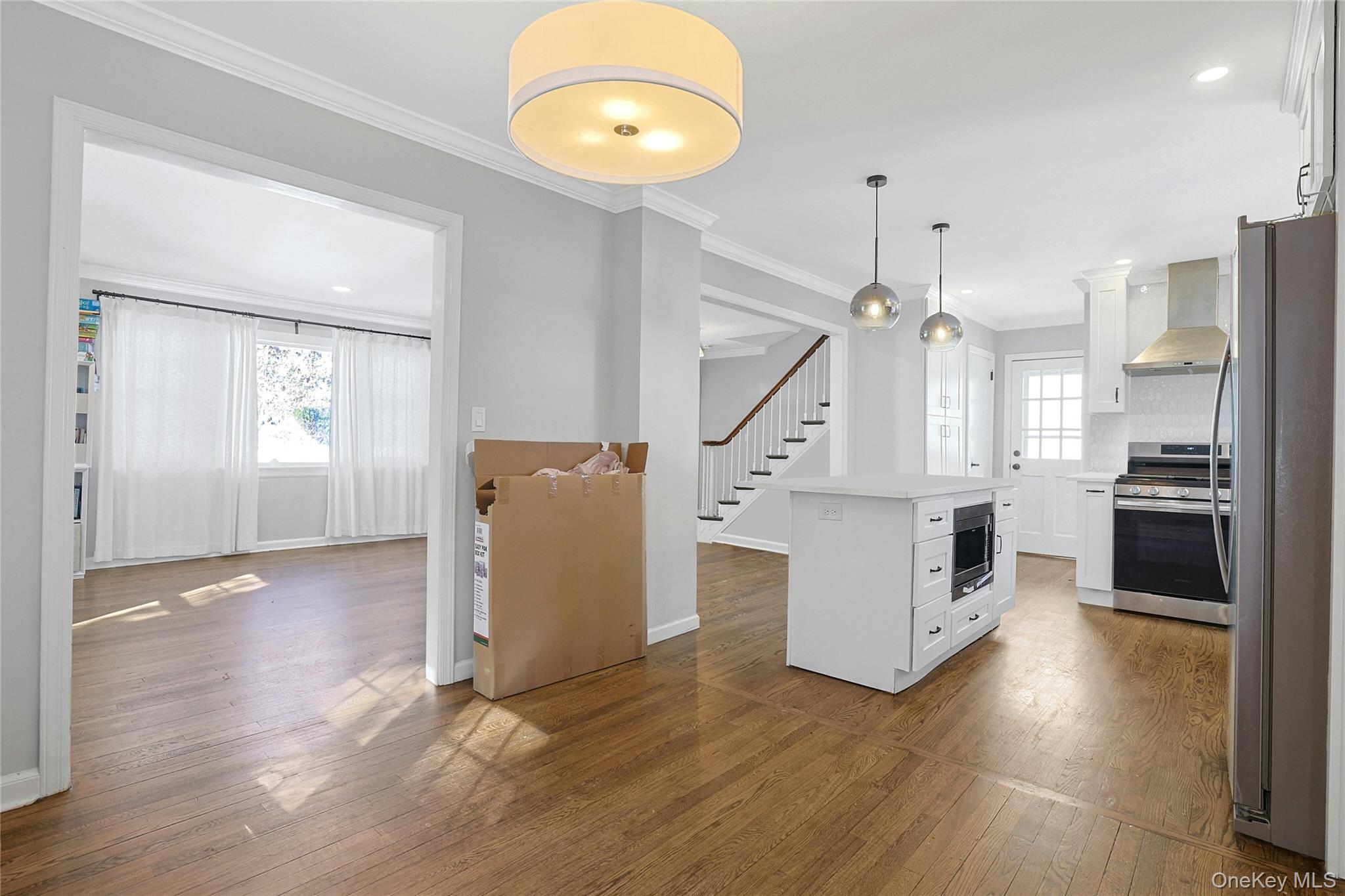 #6 photo, 136 Johnson Road, Scarsdale , NY 10583