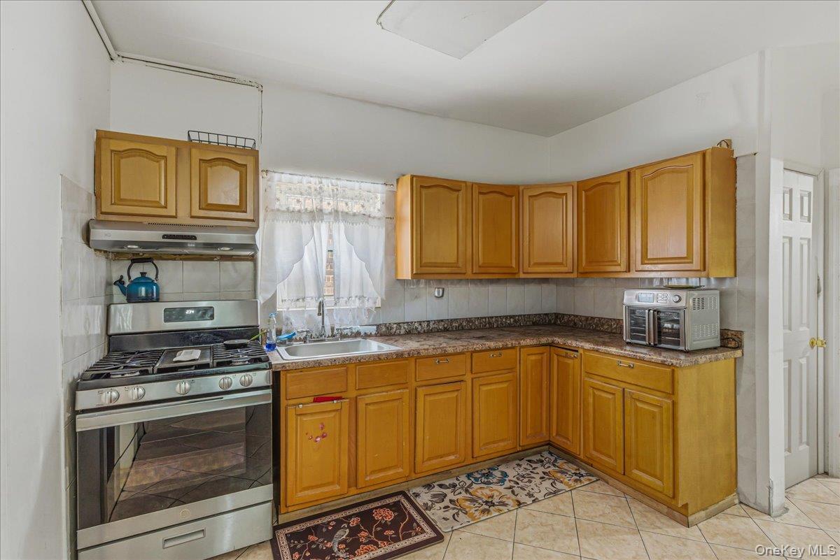 #10 photo, 10152 102nd Street, South Ozone Park , NY 11416