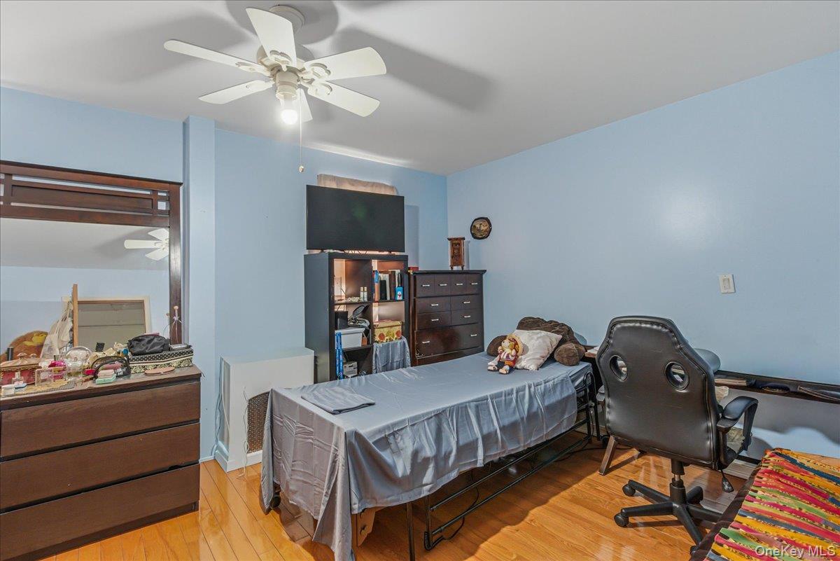 #15 photo, 10152 102nd Street, South Ozone Park , NY 11416