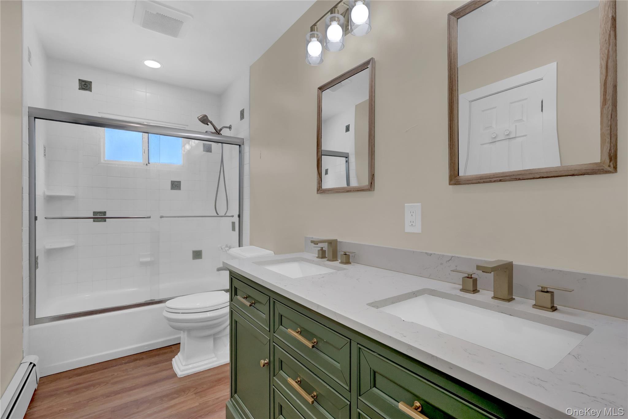 #13 photo, 293 Avenue B, Ronkonkoma , NY 11779