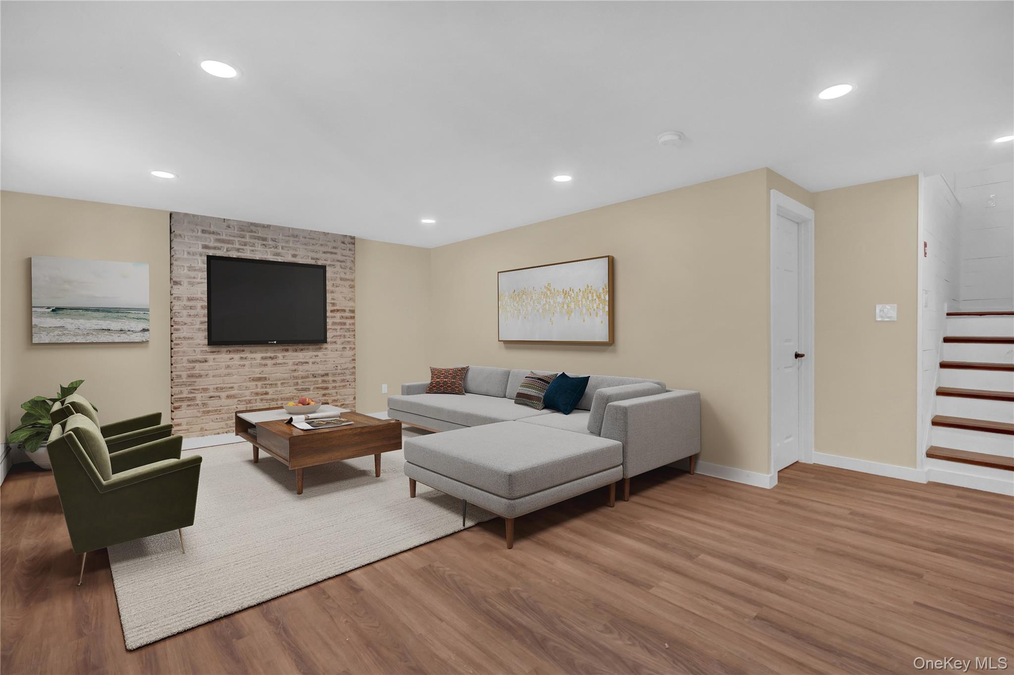 #20 photo, 293 Avenue B, Ronkonkoma , NY 11779