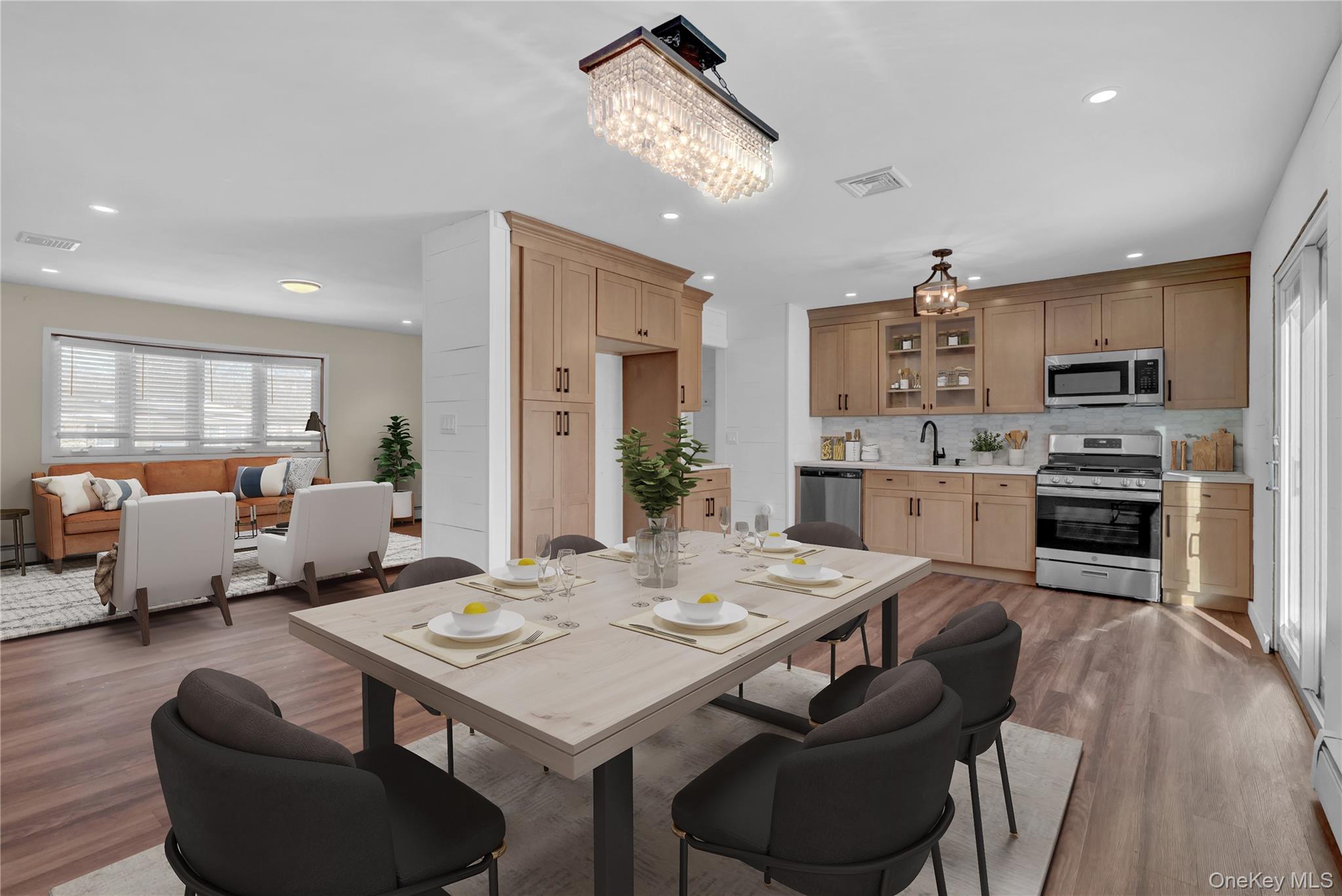 #8 photo, 293 Avenue B, Ronkonkoma , NY 11779