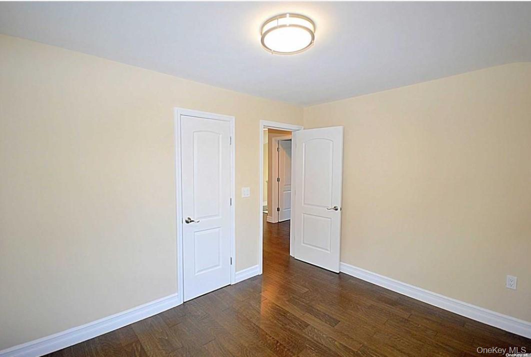 #16 photo, 4 Addison Lane, Greenvale , NY 11548