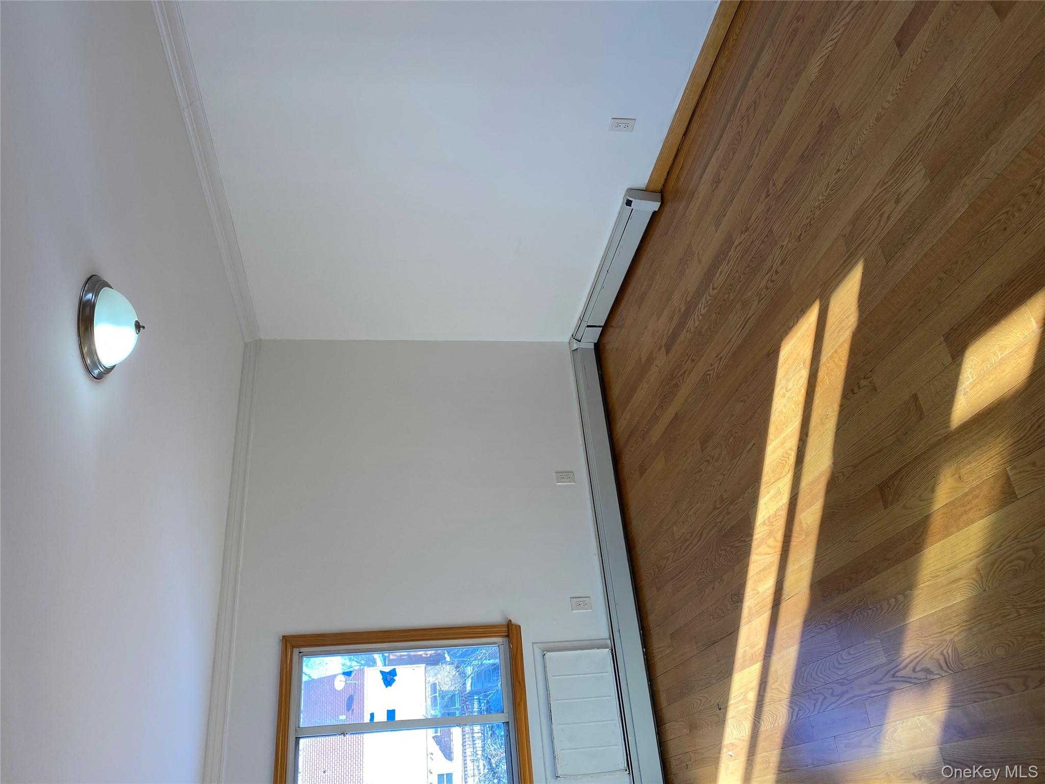 #4 photo, 14541 Willets Point Boulevard, Whitestone , NY 11357