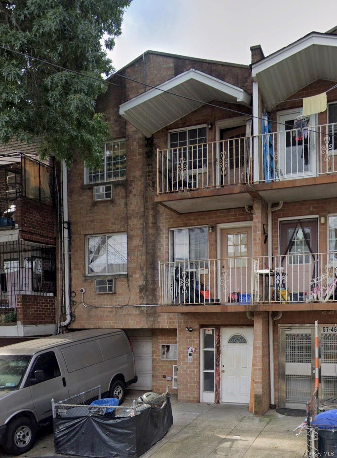 #1 photo, 5748 Van Doren Street, 皇后区 Corona , NY 11368