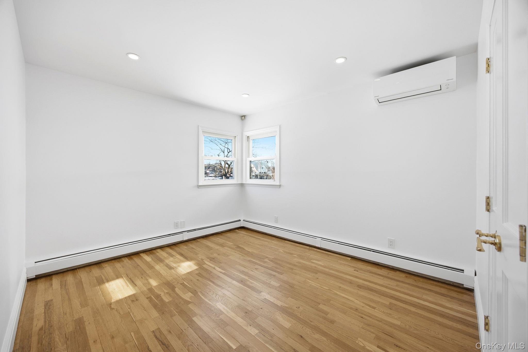 #13 photo, 158-10 95th Street, Howard Beach , NY 11414