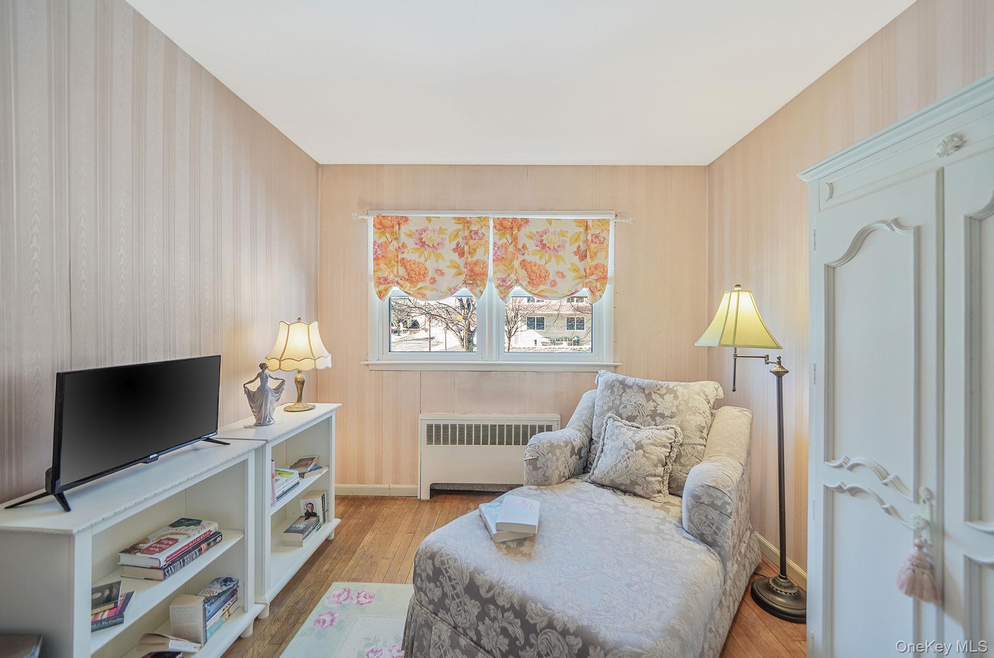 #17 photo, 2009 Newbridge Road, Bellmore , NY 11710