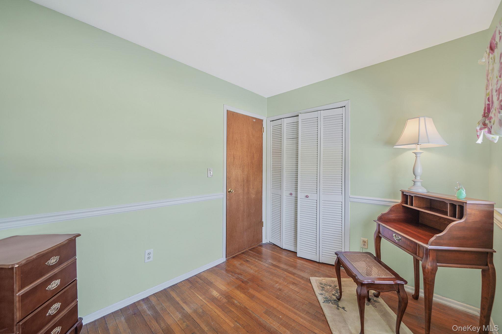 #20 photo, 2009 Newbridge Road, Bellmore , NY 11710