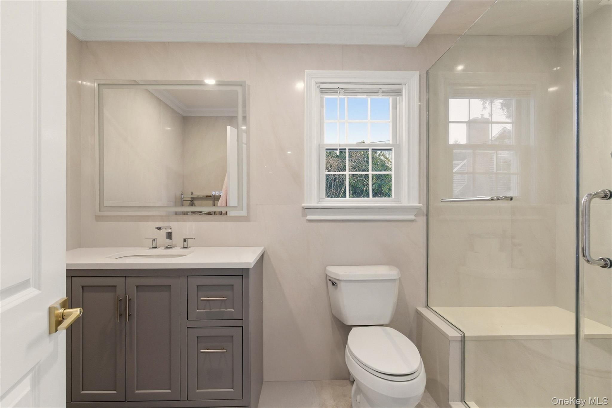 #14 photo, 34 Mayfair Drive, サフォーク郡 Huntington , NY 11743