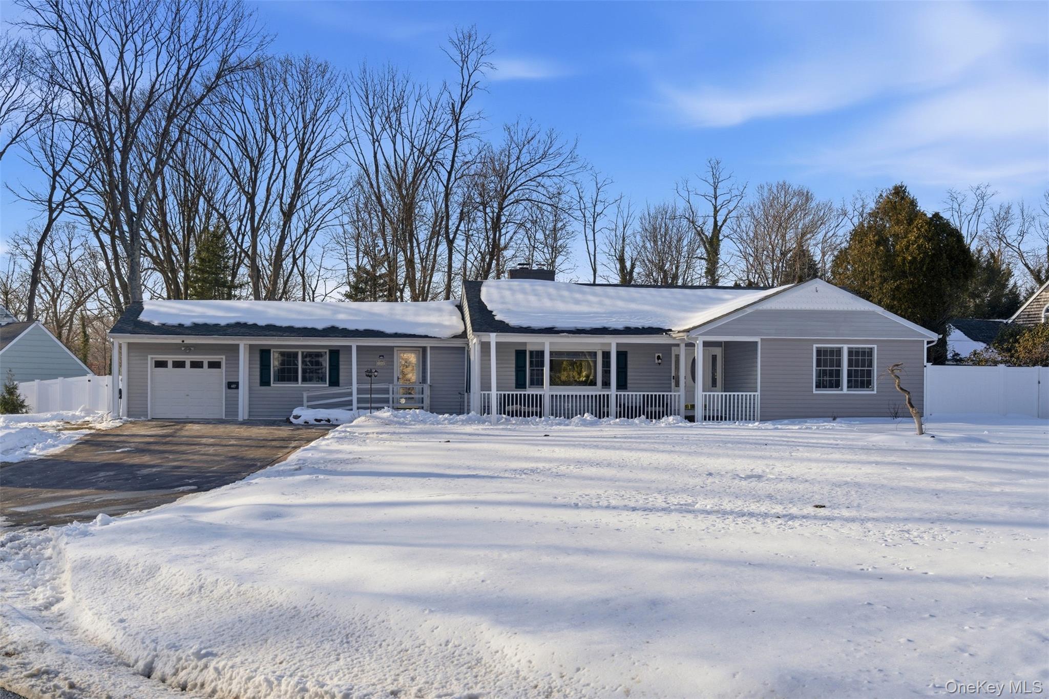 #2 photo, 34 Mayfair Drive, サフォーク郡 Huntington , NY 11743