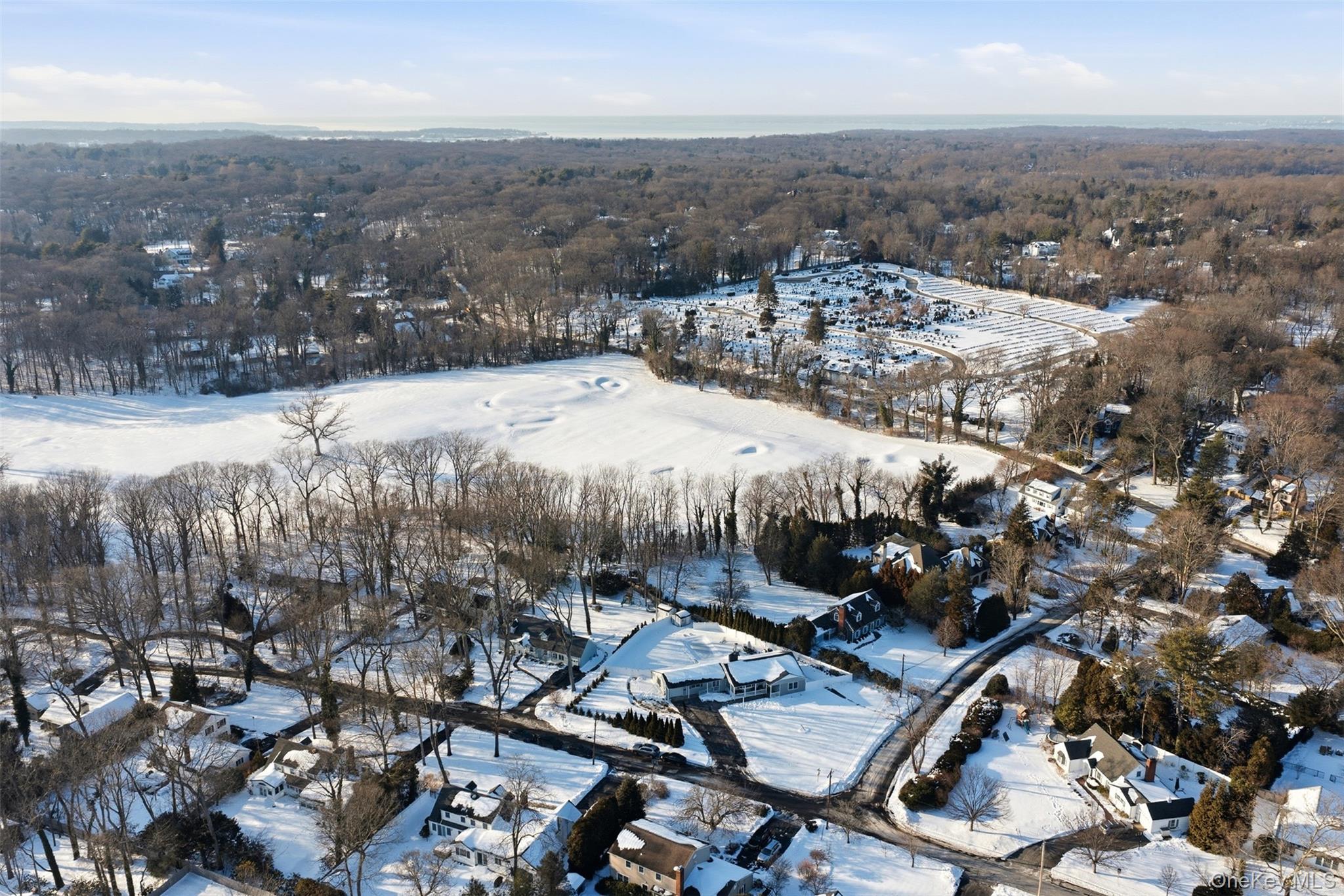 #20 photo, 34 Mayfair Drive, サフォーク郡 Huntington , NY 11743