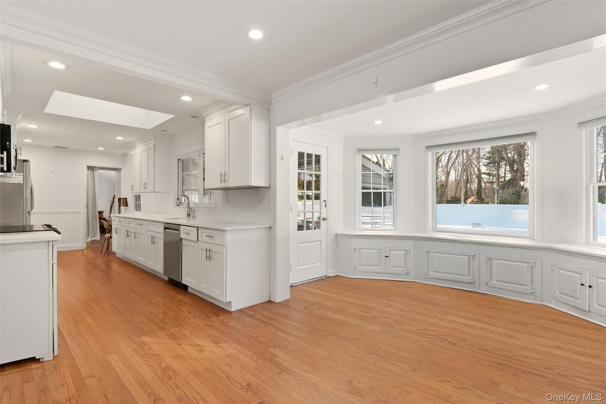 #8 photo, 34 Mayfair Drive, サフォーク郡 Huntington , NY 11743