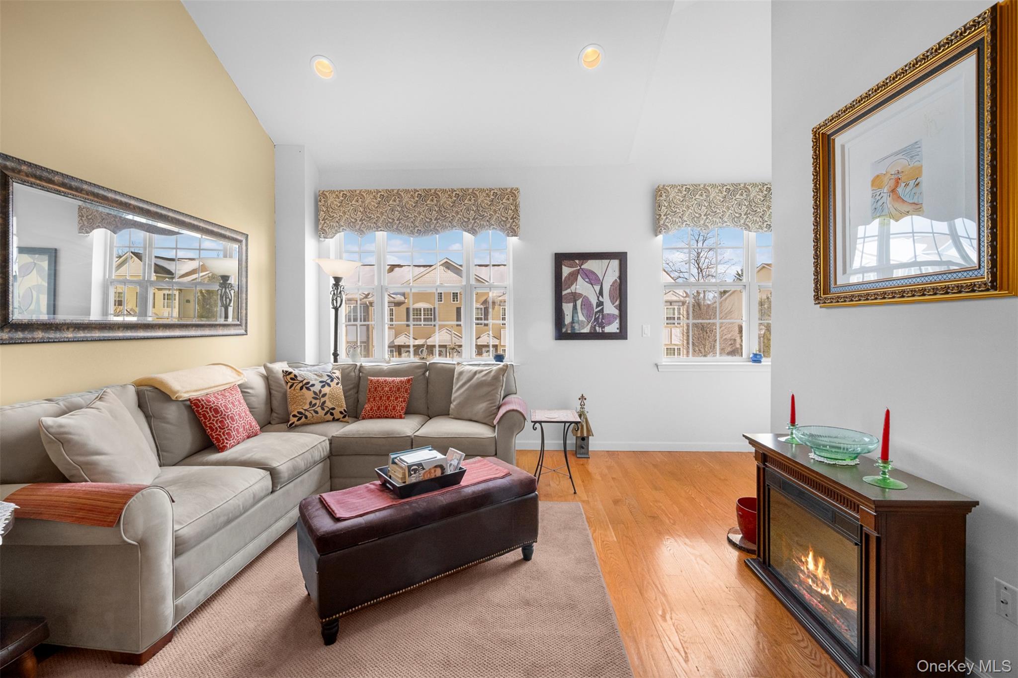 #9 photo, 479 Spring Drive, East Meadow , NY 11554