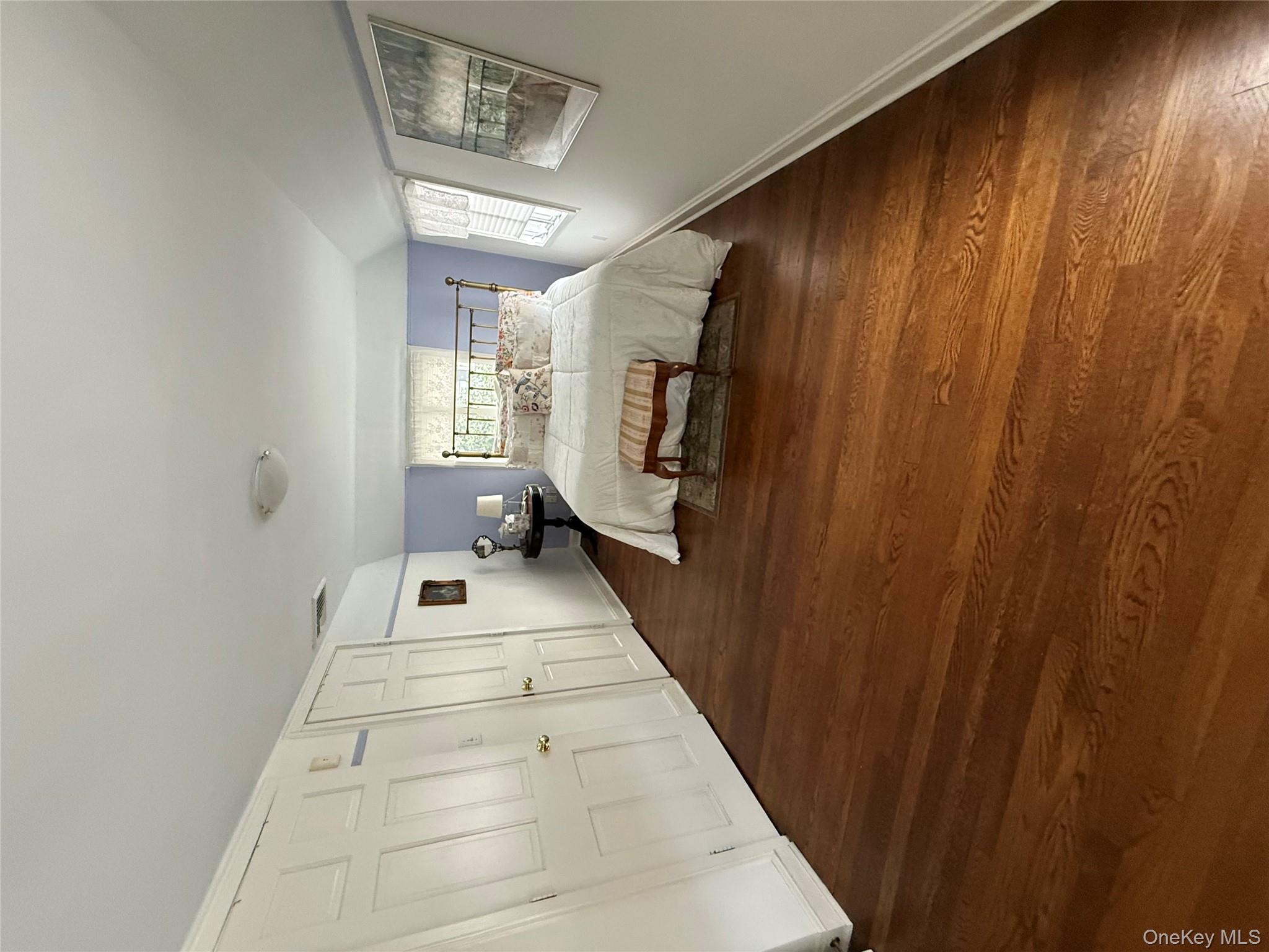 #15 photo, 64 Maple Drive, Great Neck , NY 11021