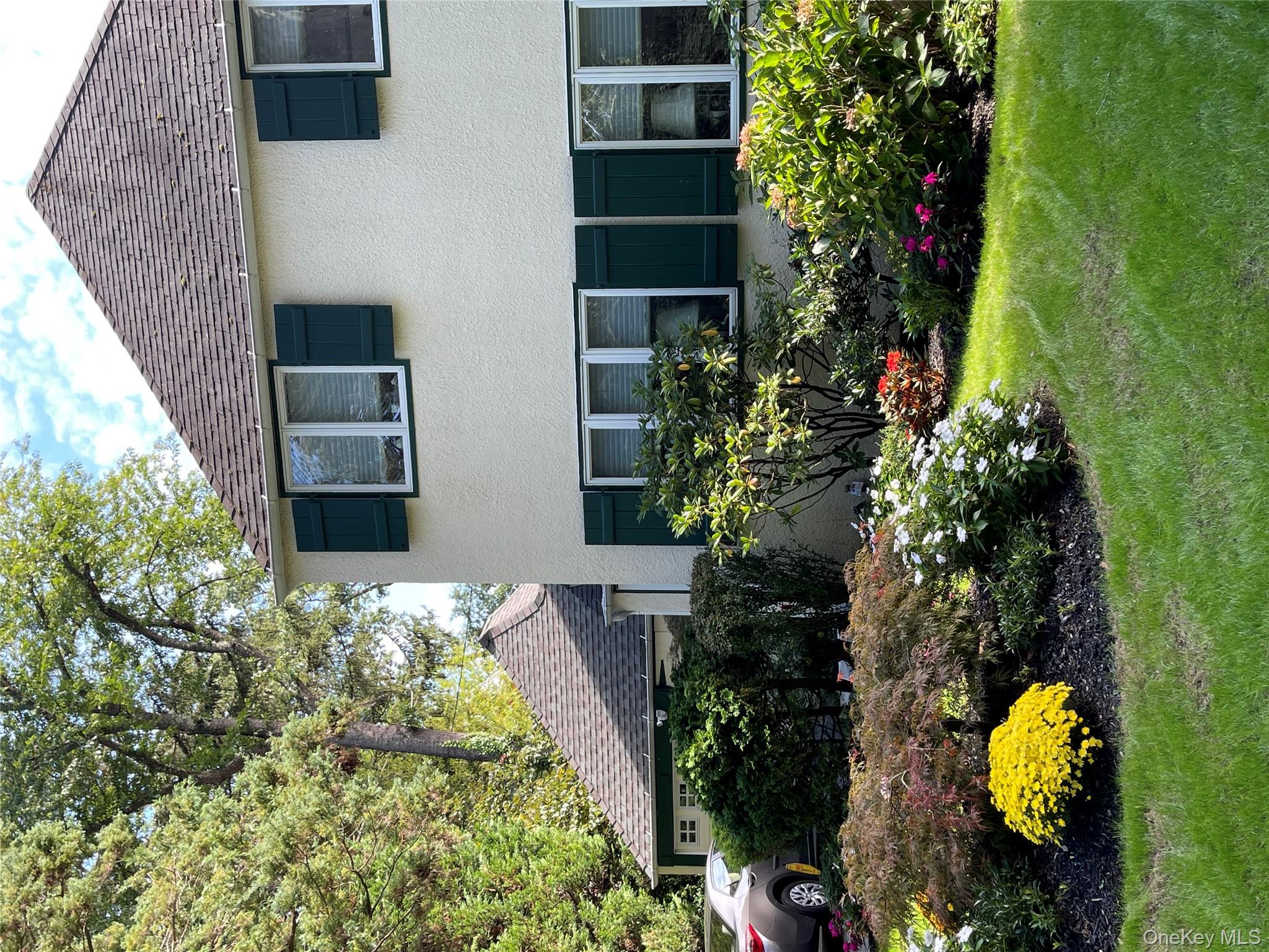 #2 photo, 64 Maple Drive, Great Neck , NY 11021