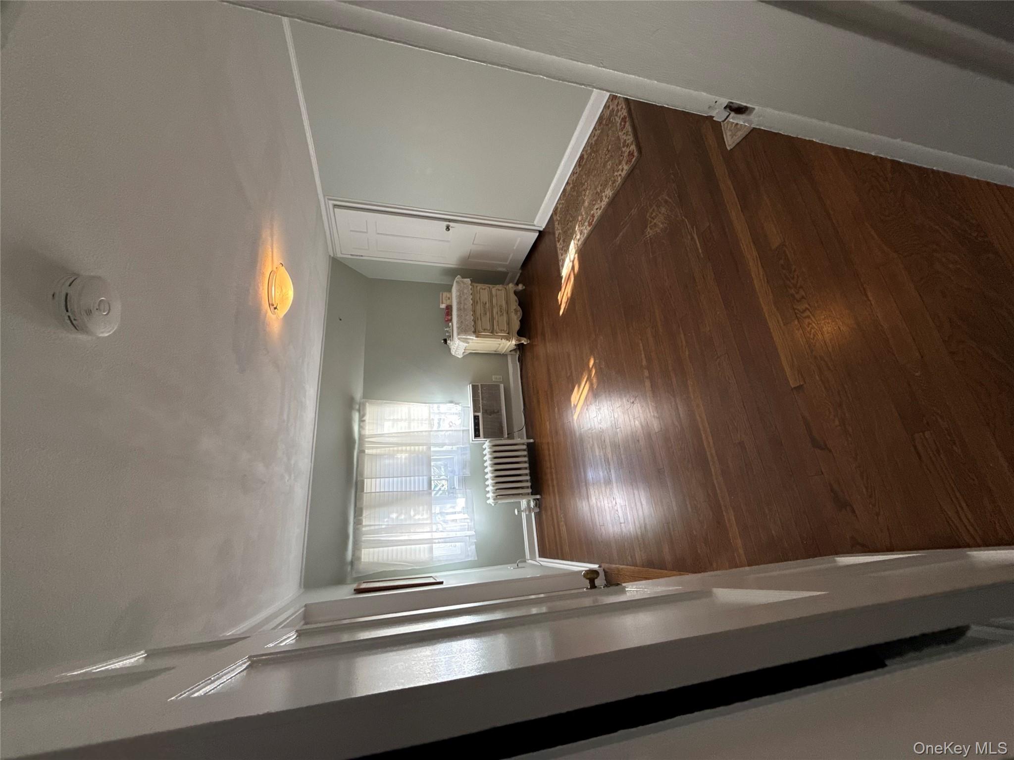 #8 photo, 64 Maple Drive, Great Neck , NY 11021