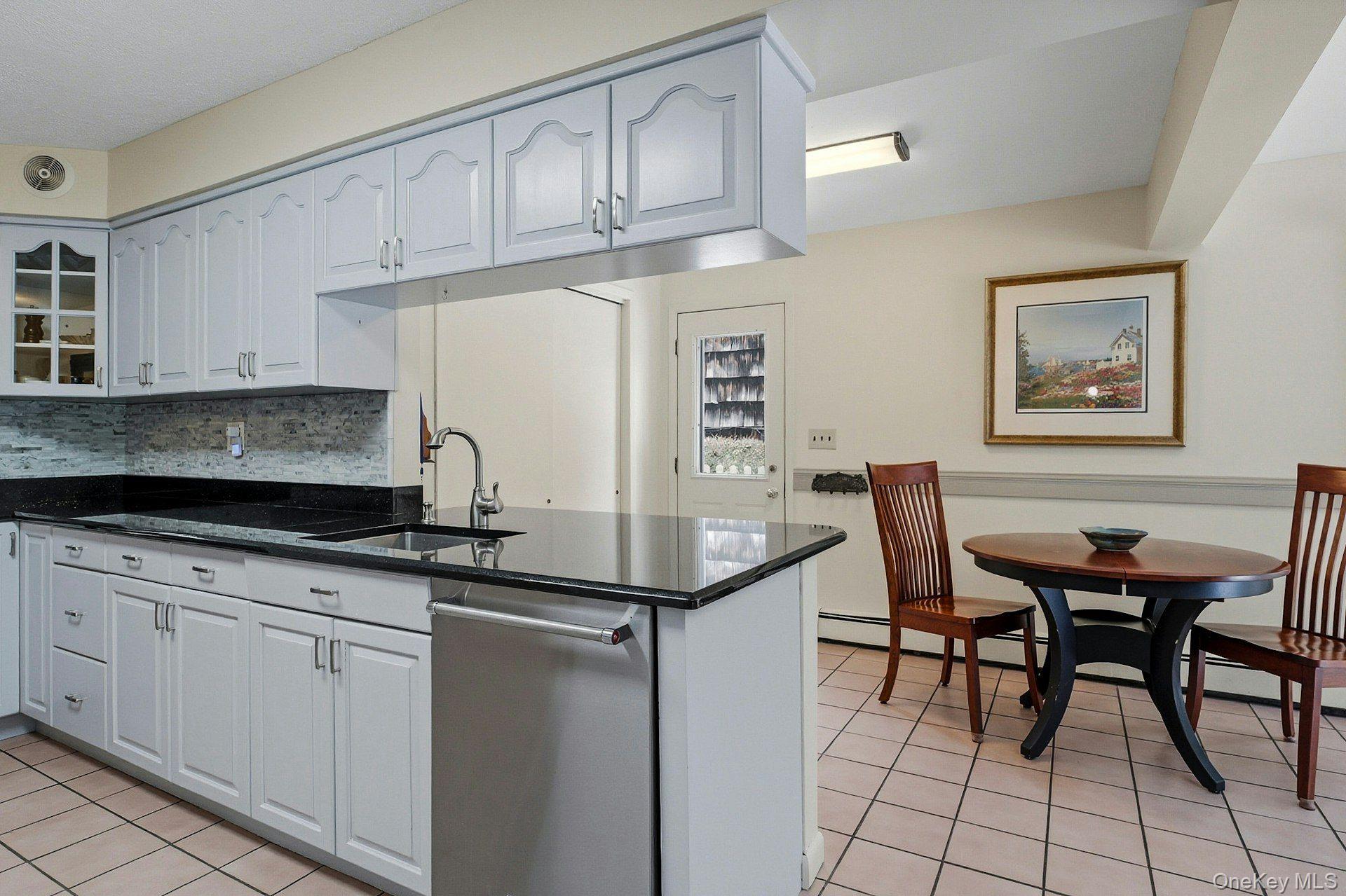 #20 photo, 2 Forester Court, Northport , NY 11768