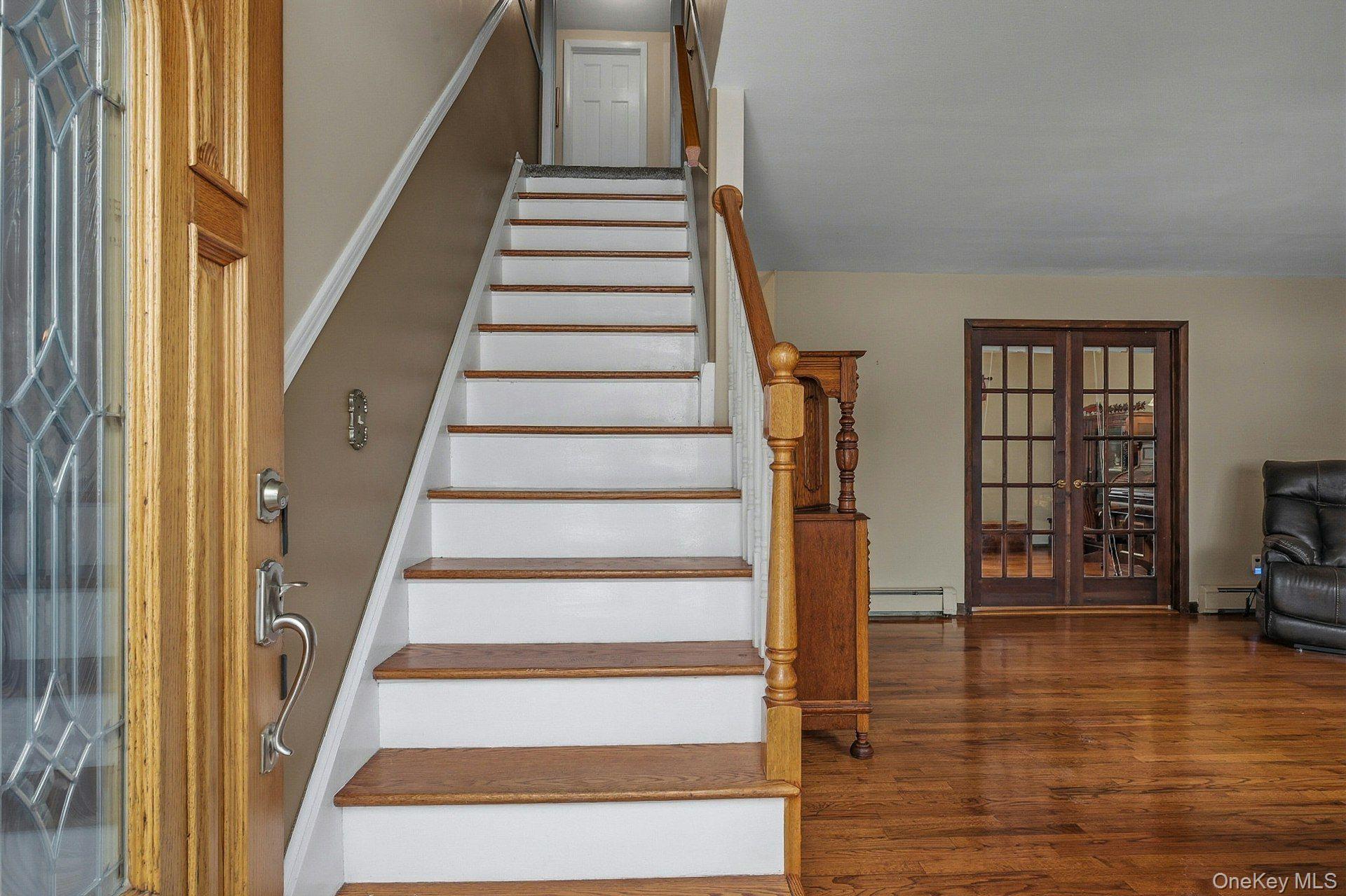 #5 photo, 2 Forester Court, Northport , NY 11768