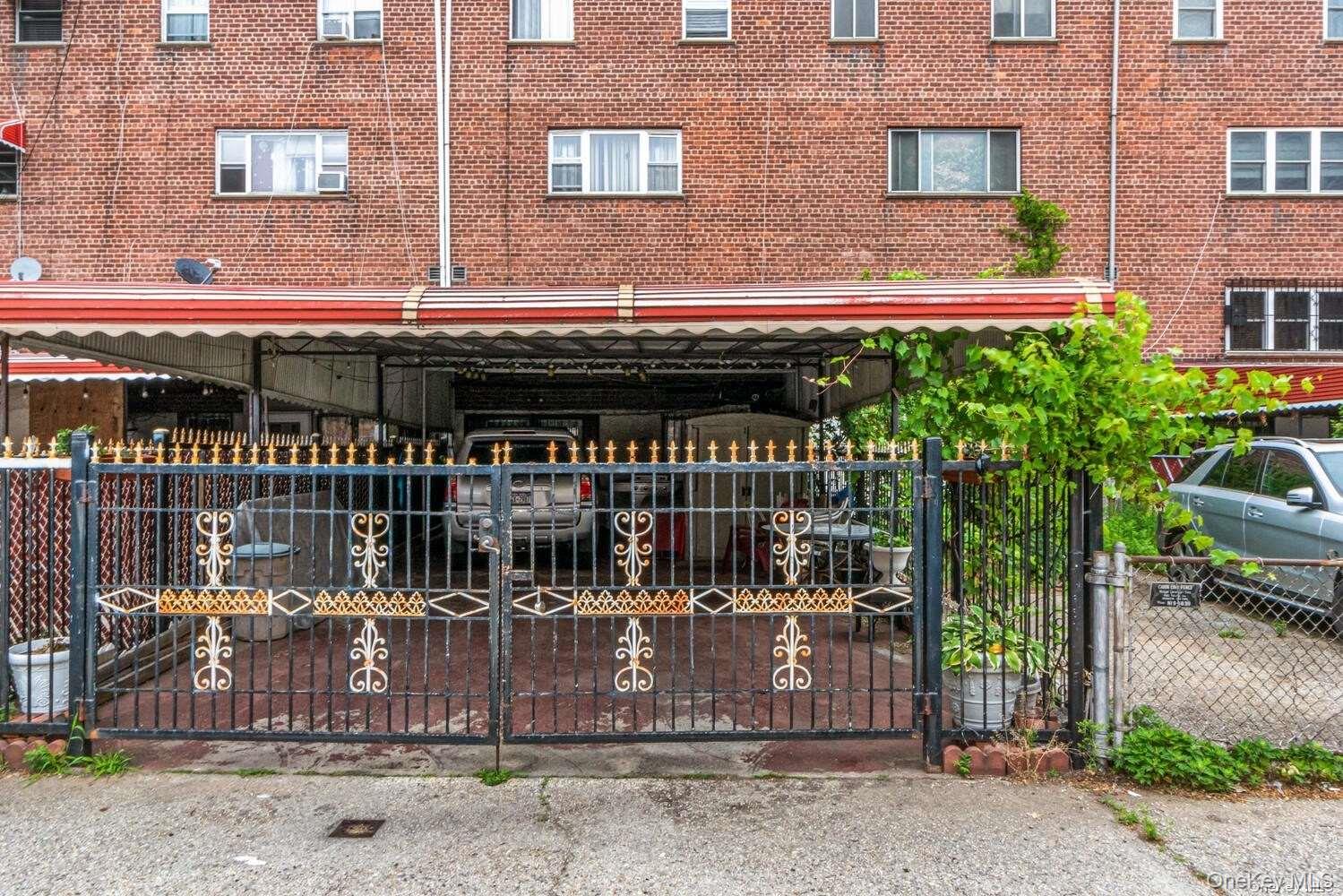 #2 photo, 942 Jerome Street, Brooklyn , NY 11207