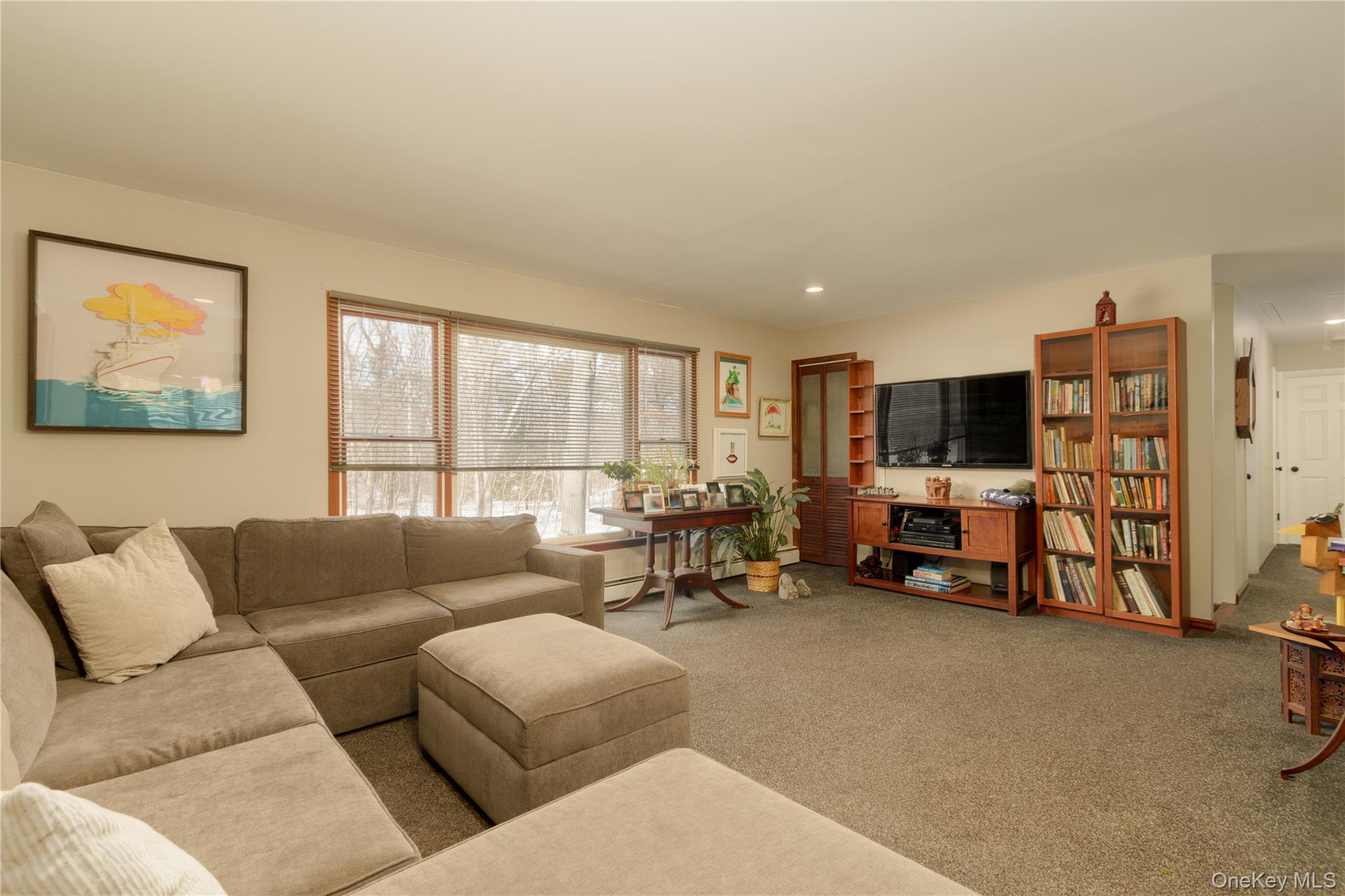 #5 photo, 61 Pine Drive, सफ़ोक काउंटी Nesconset , NY 11767