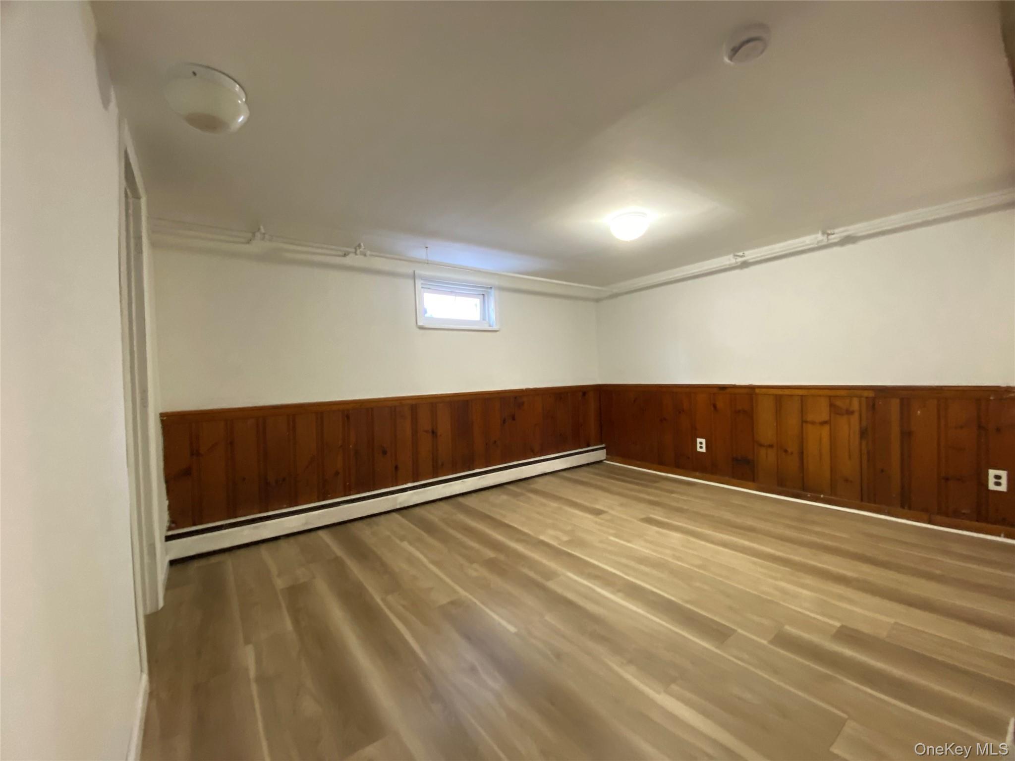 #19 photo, 216 Raff Avenue, Mineola , NY 11501