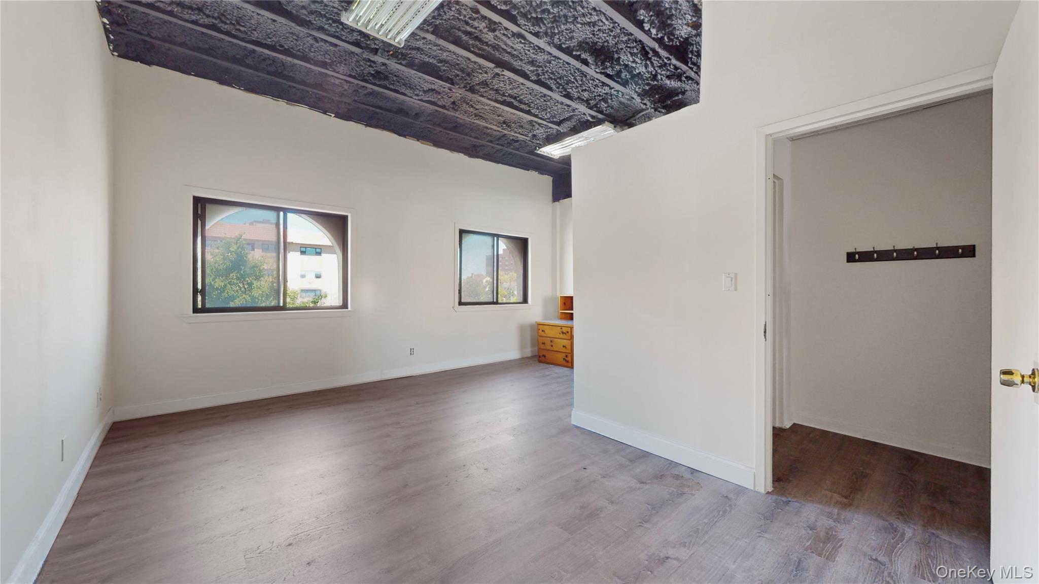 #11 photo, 166 W Park Avenue, Long Beach , NY 11561