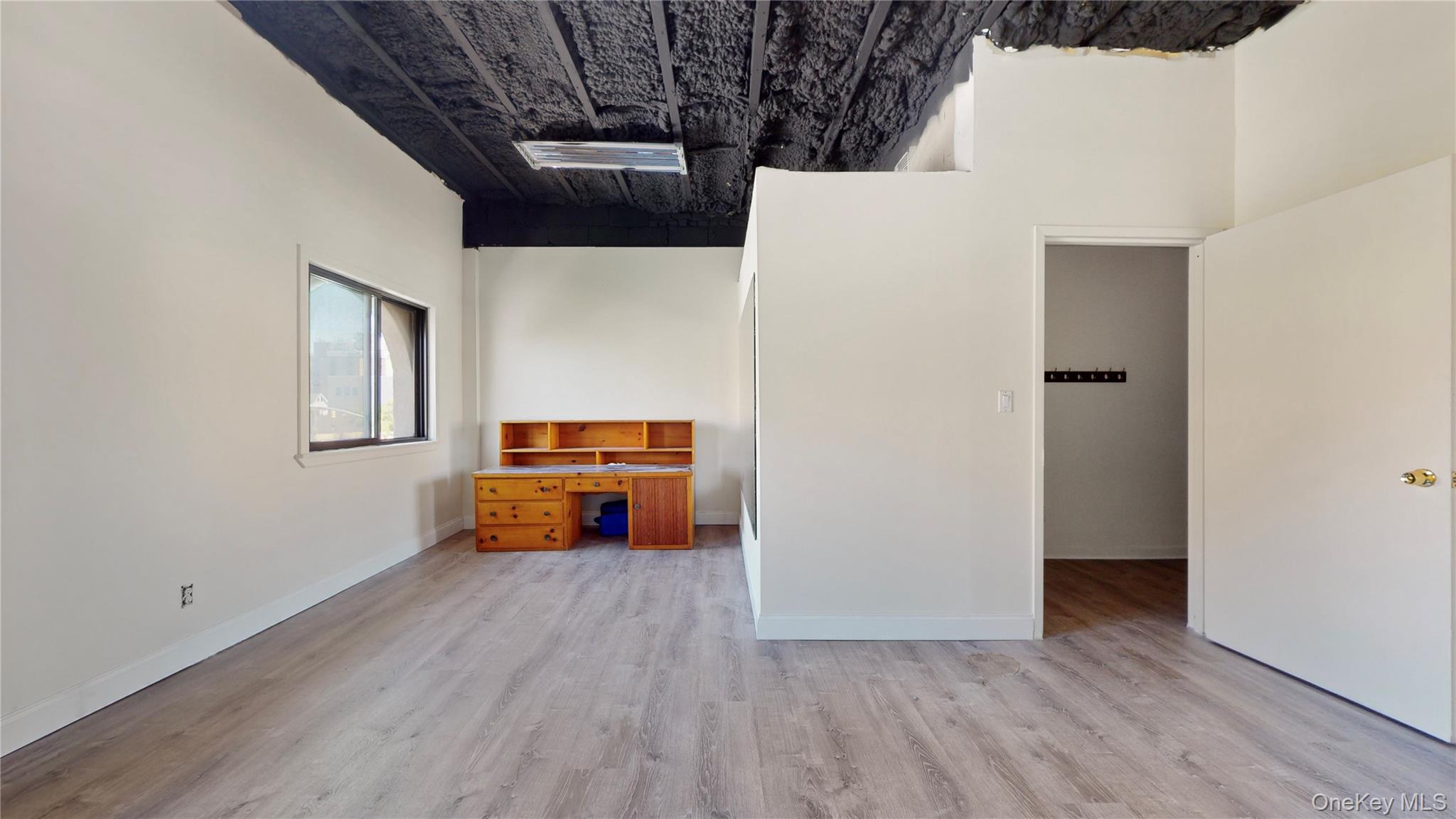 #12 photo, 166 W Park Avenue, Long Beach , NY 11561