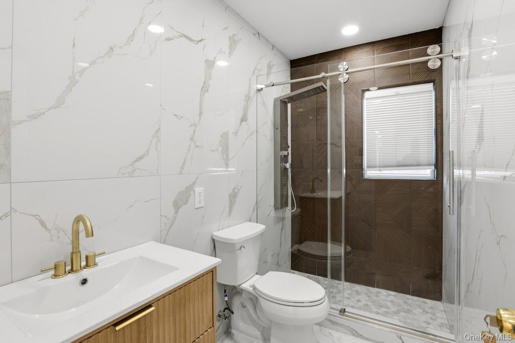 #13 photo, 32 Rockland Drive, Jericho , NY 11753