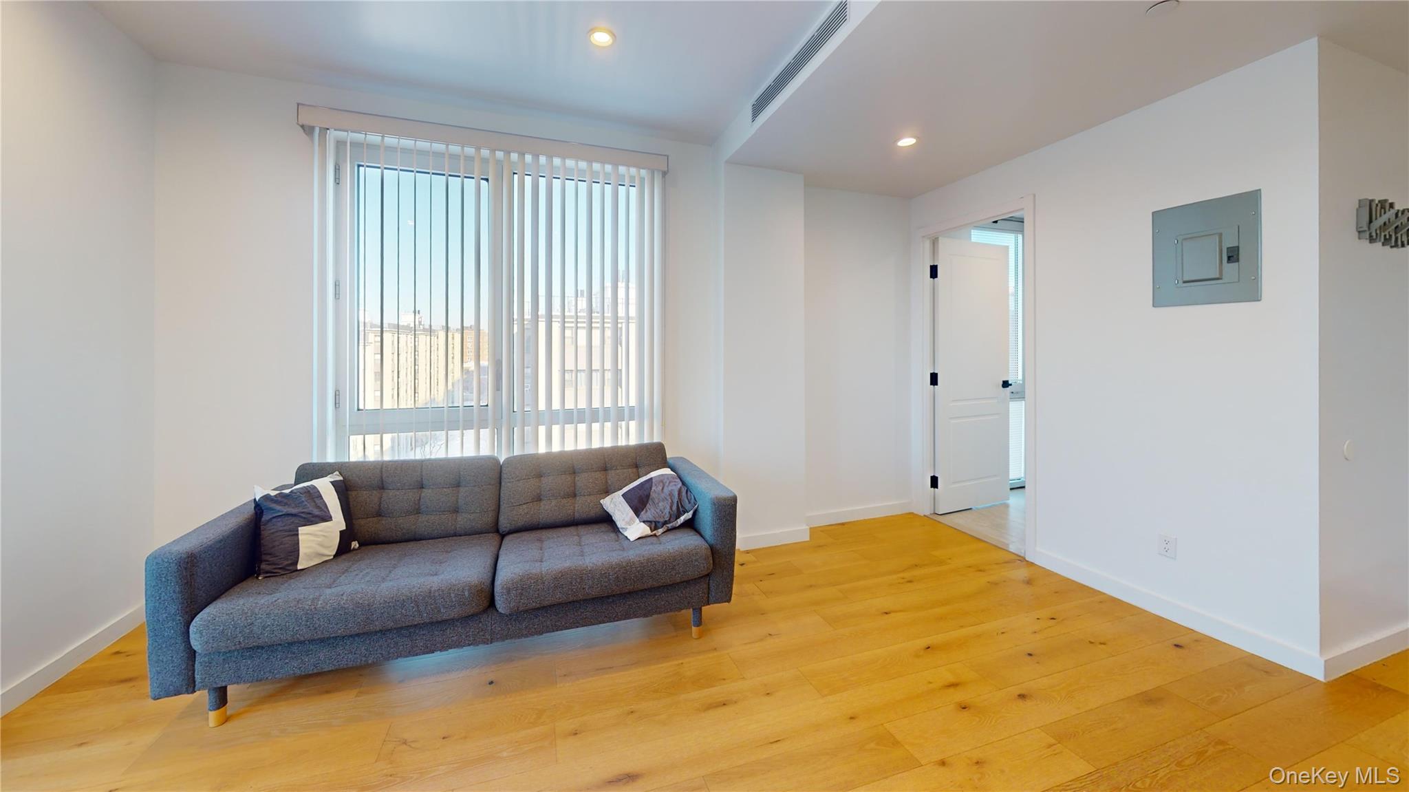 #4 photo, 97-29 64 Road, Rego Park , NY 11423