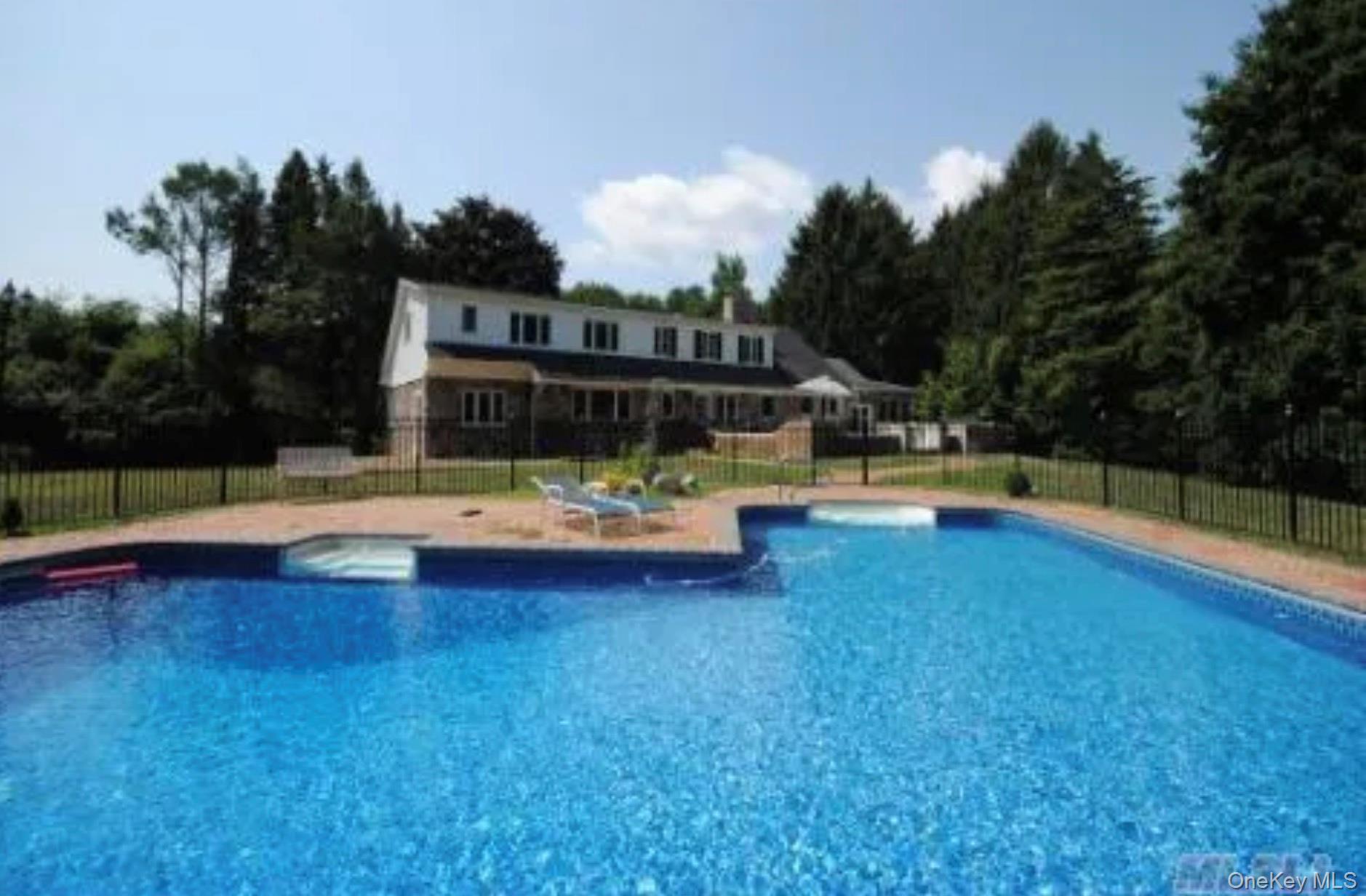 #4 photo, Brookville, Brookville , NY 11545