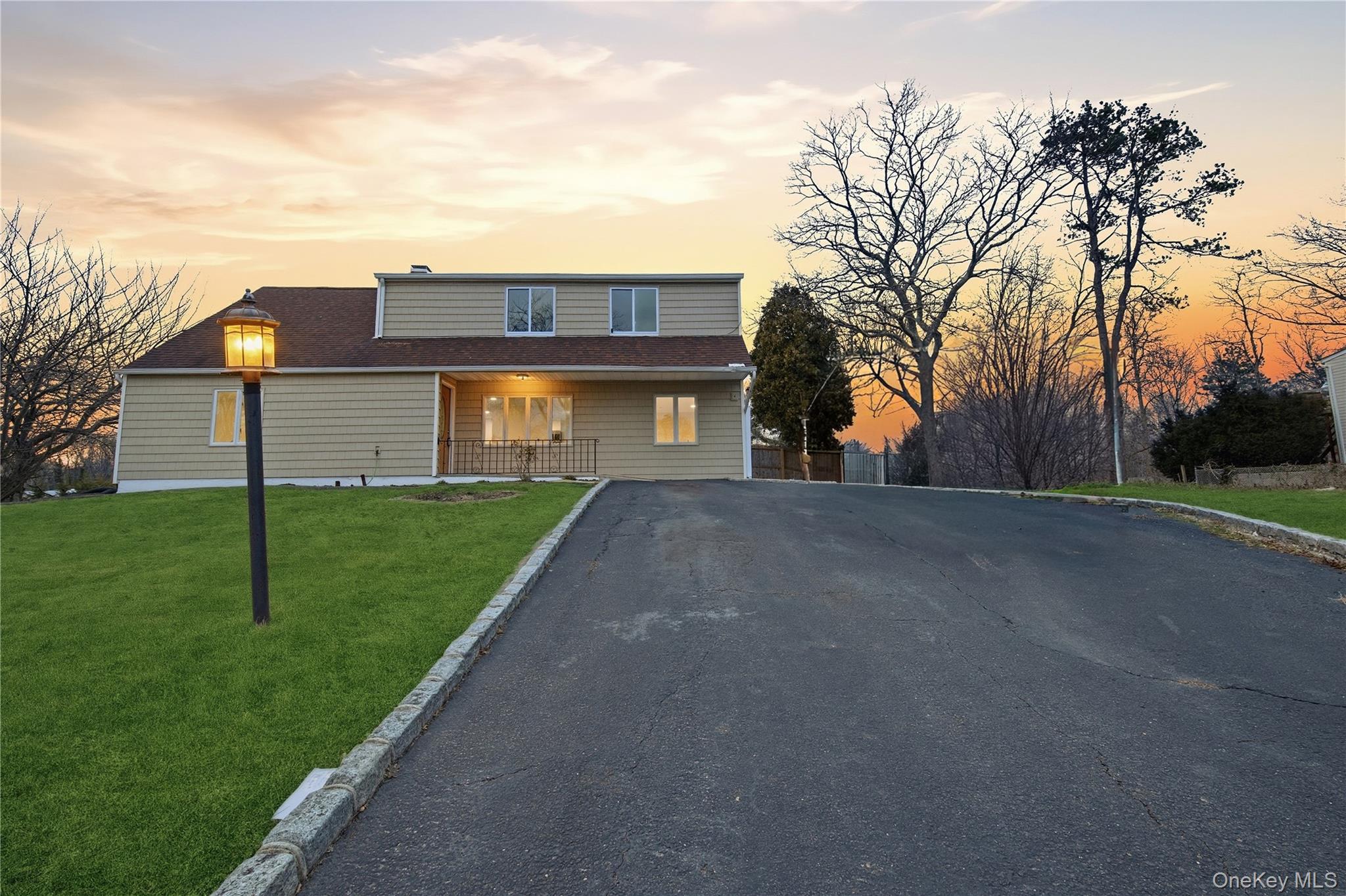 #1 photo, 257 southaven Avenue, Medford , NY 11763