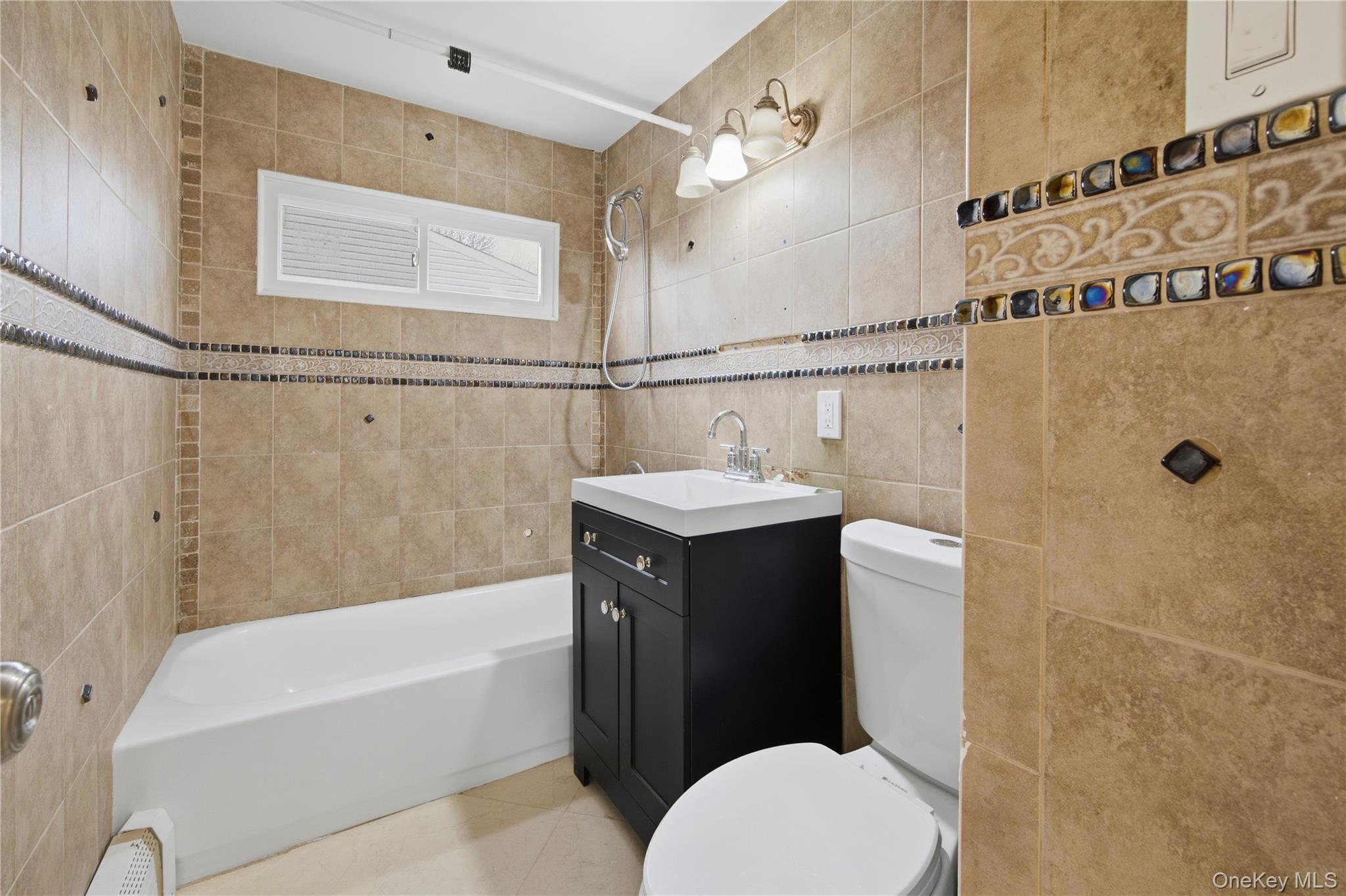 #10 photo, 257 southaven Avenue, Medford , NY 11763