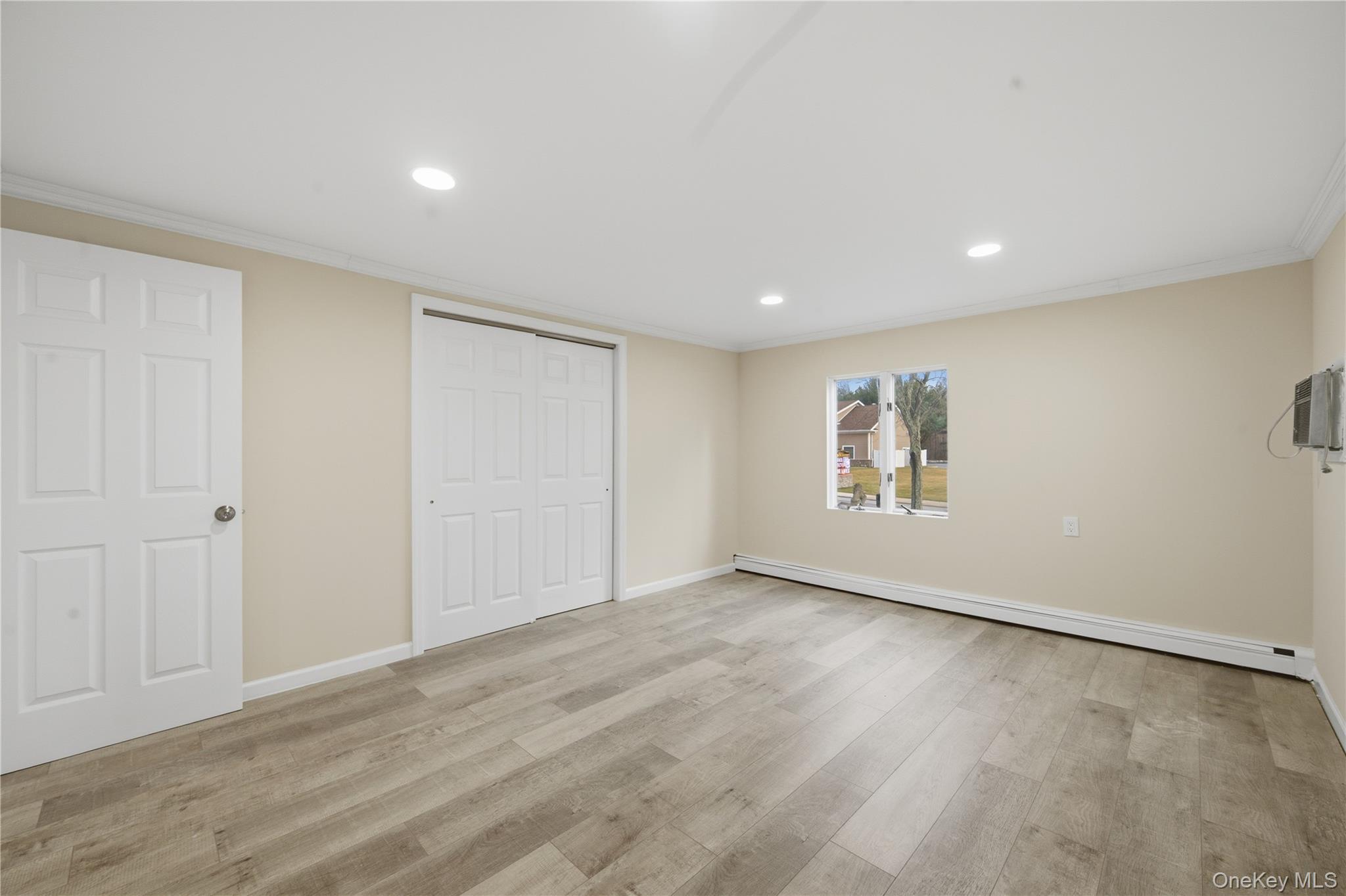 #6 photo, 257 southaven Avenue, Medford , NY 11763