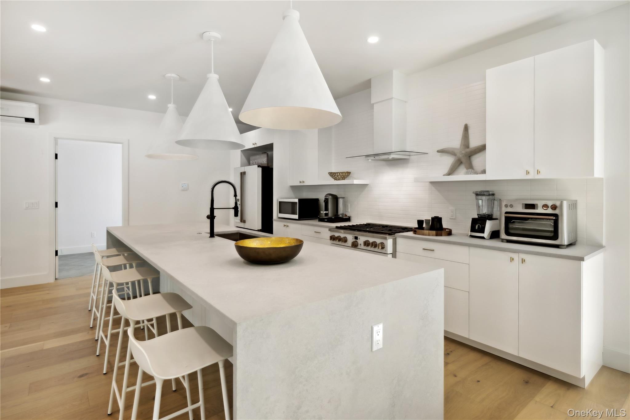 #9 photo, 19 Elm Lane, Montauk , NY 11954