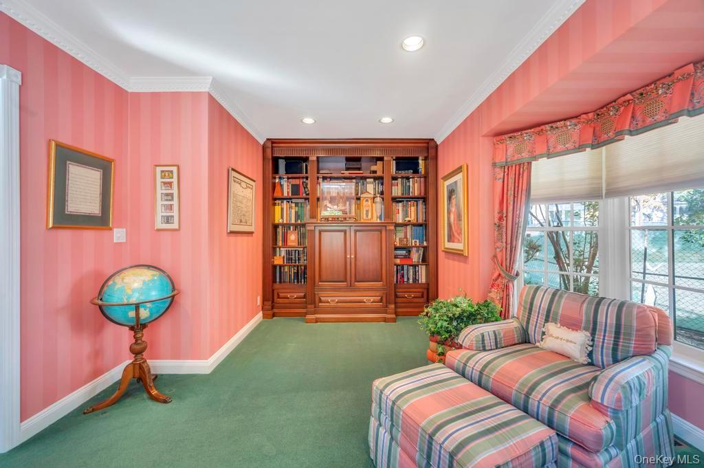 #8 photo, 22 Bayside Drive, Great Neck , NY 11023