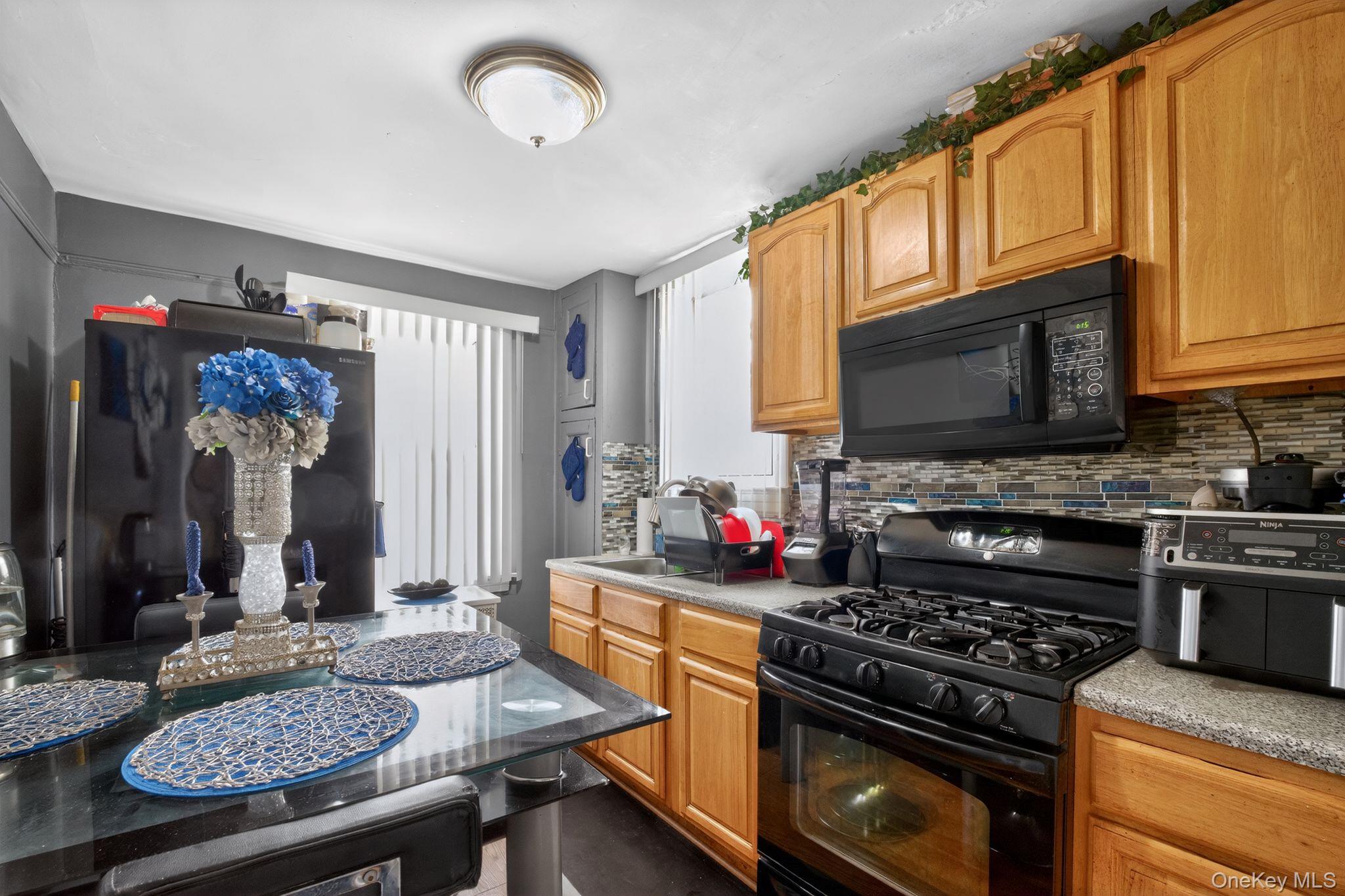 #3 photo, 13715 231st Street, Laurelton , NY 11413