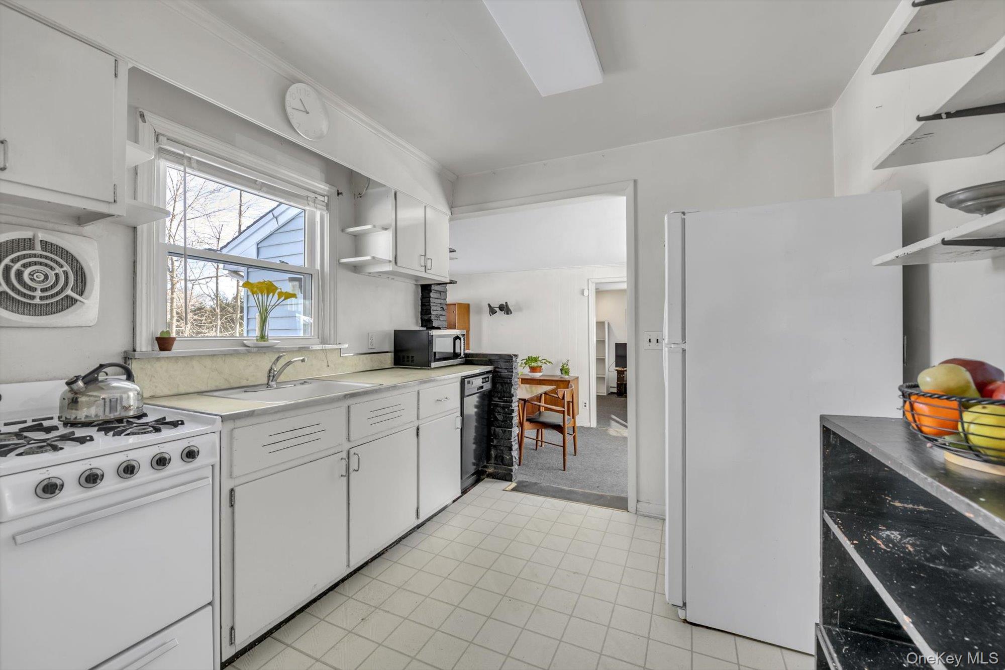 #7 photo, 76 Burt Avenue, Саффолк ‖ Northport , NY 11768