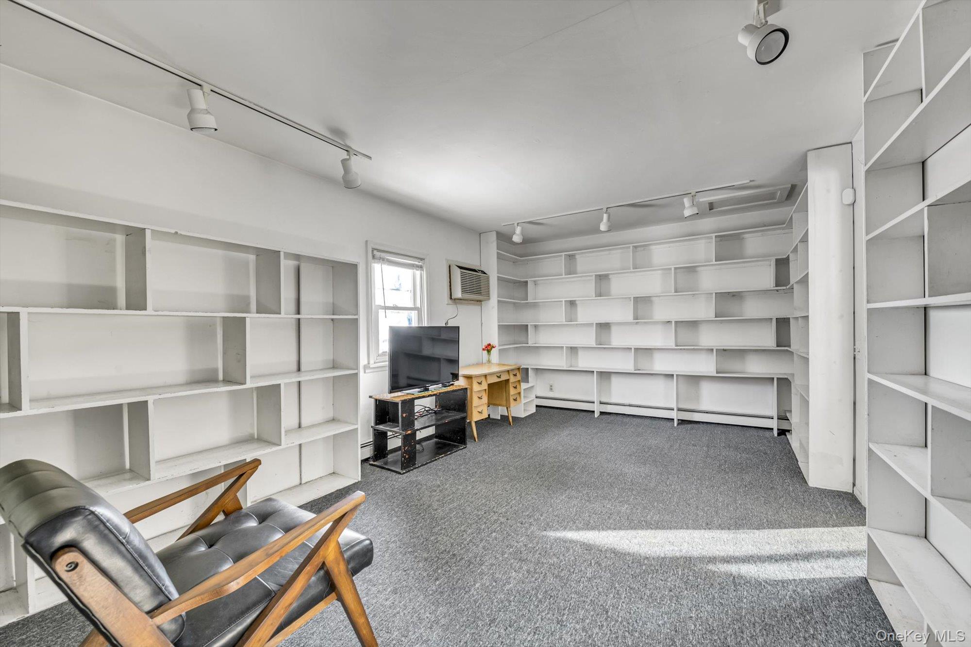 #9 photo, 76 Burt Avenue, Саффолк ‖ Northport , NY 11768