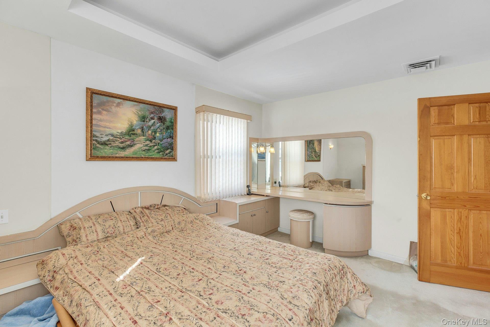 #18 photo, 197 Emory Road, নাসাউ কাউন্টি Mineola , NY 11501