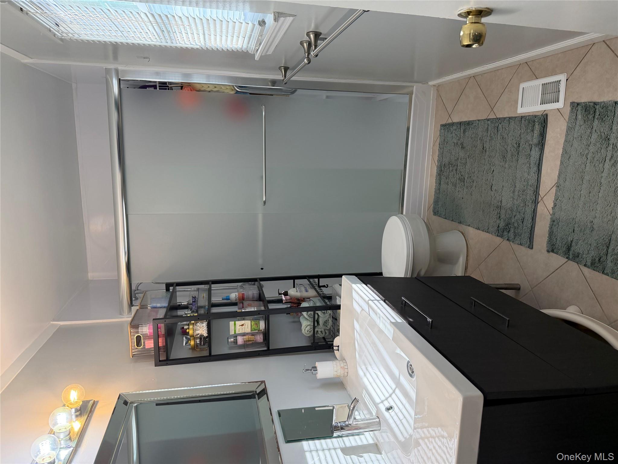 #8 photo, 68 Bon Aire Circle, Suffern , NY 10901