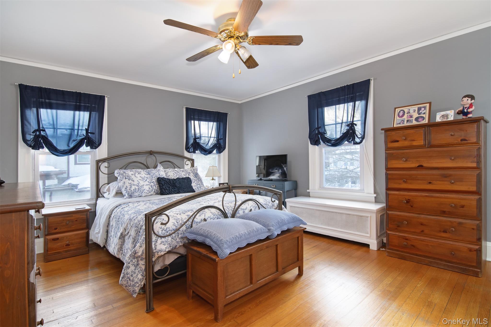 #13 photo, 112 aka 110 Buckingham Road, Yonkers , NY 10701