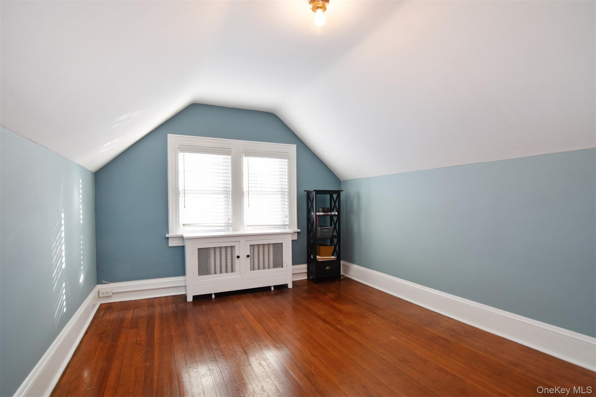 #20 photo, 112 aka 110 Buckingham Road, Yonkers , NY 10701