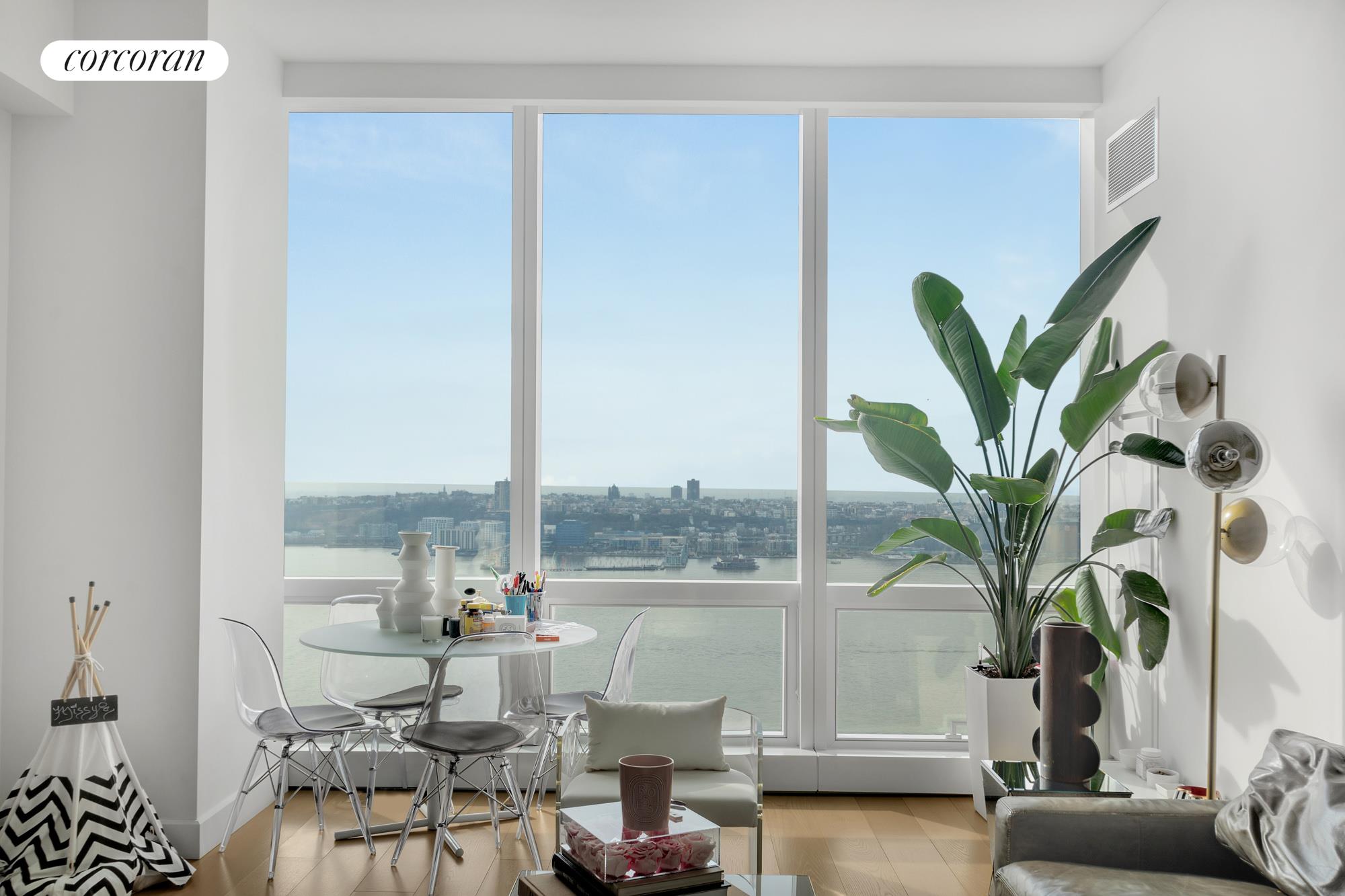 #5 photo, 15 Hudson Yards, Hudson Yards , NY 10001