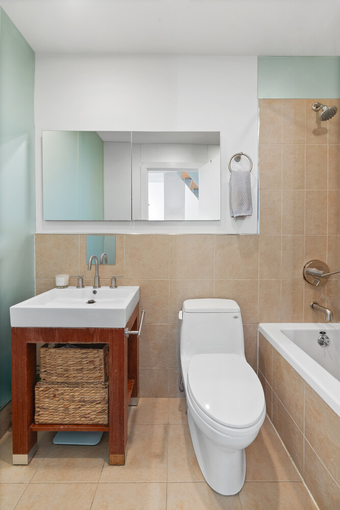 #12 photo, 63 CONSELYEA Street, Williamsburg , NY 11211