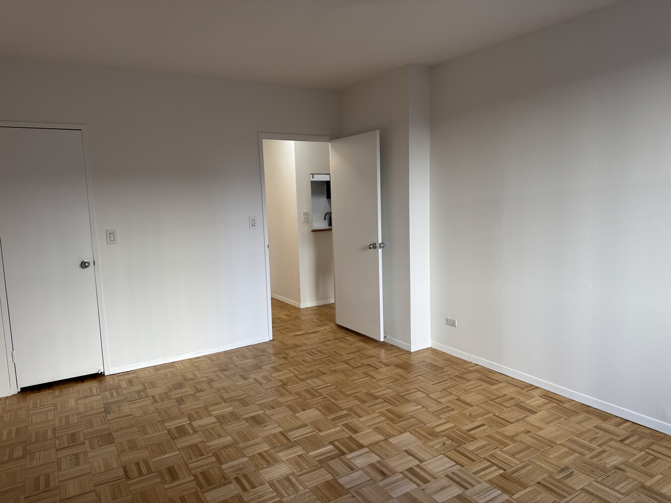 #9 photo, 377 RECTOR Place, Battery Park City , NY 10280