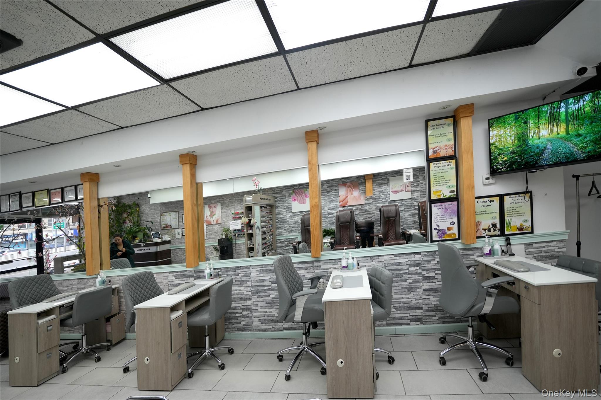 #10 photo, 116-17 Queens Boulevard, Forest Hills , NY 11375