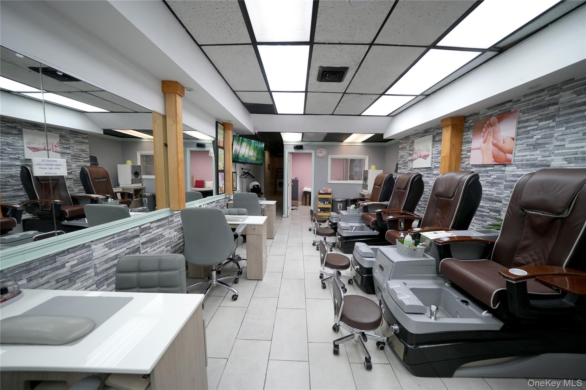 #5 photo, 116-17 Queens Boulevard, Forest Hills , NY 11375