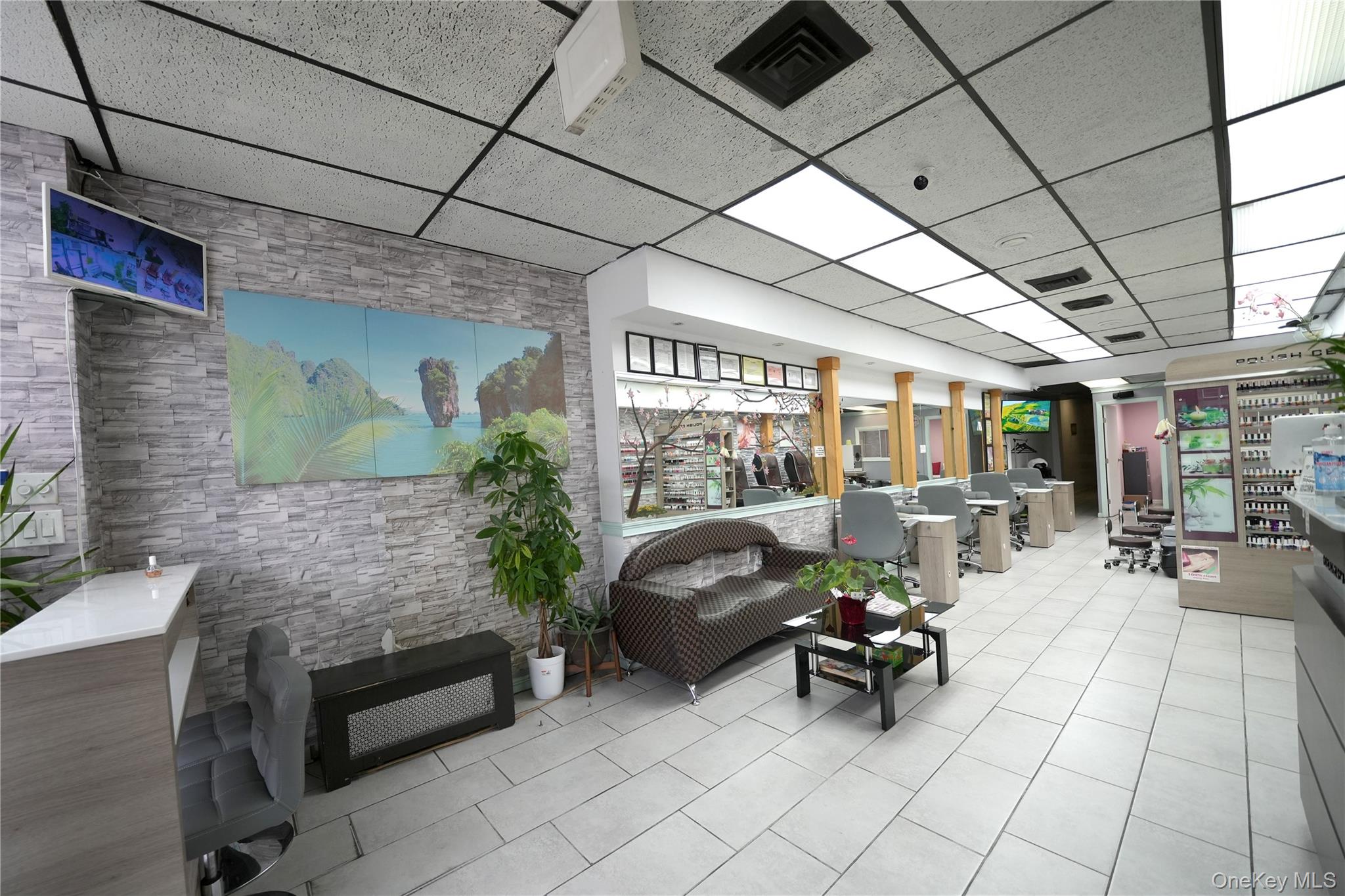 #7 photo, 116-17 Queens Boulevard, Forest Hills , NY 11375